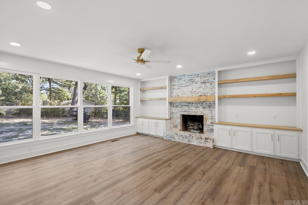 LYNNWOOD ACRES - Residential