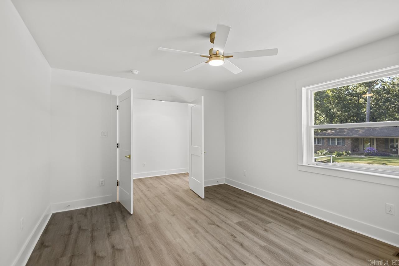 LYNNWOOD ACRES - Residential