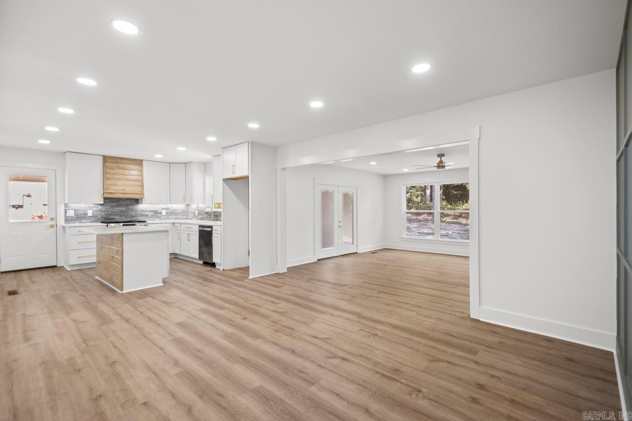 LYNNWOOD ACRES - Residential