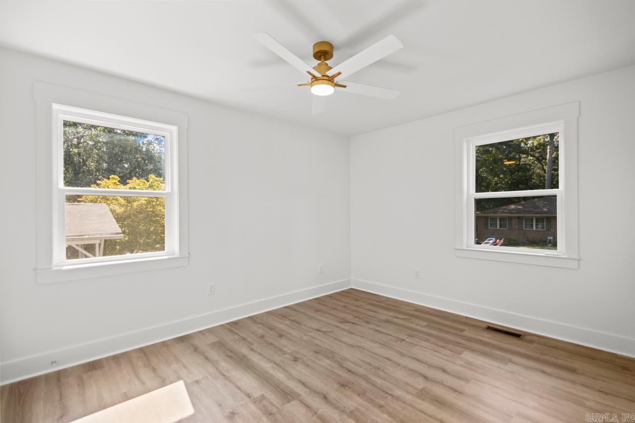 LYNNWOOD ACRES - Residential