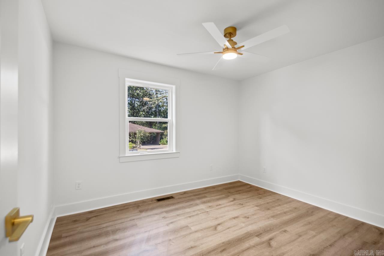 LYNNWOOD ACRES - Residential