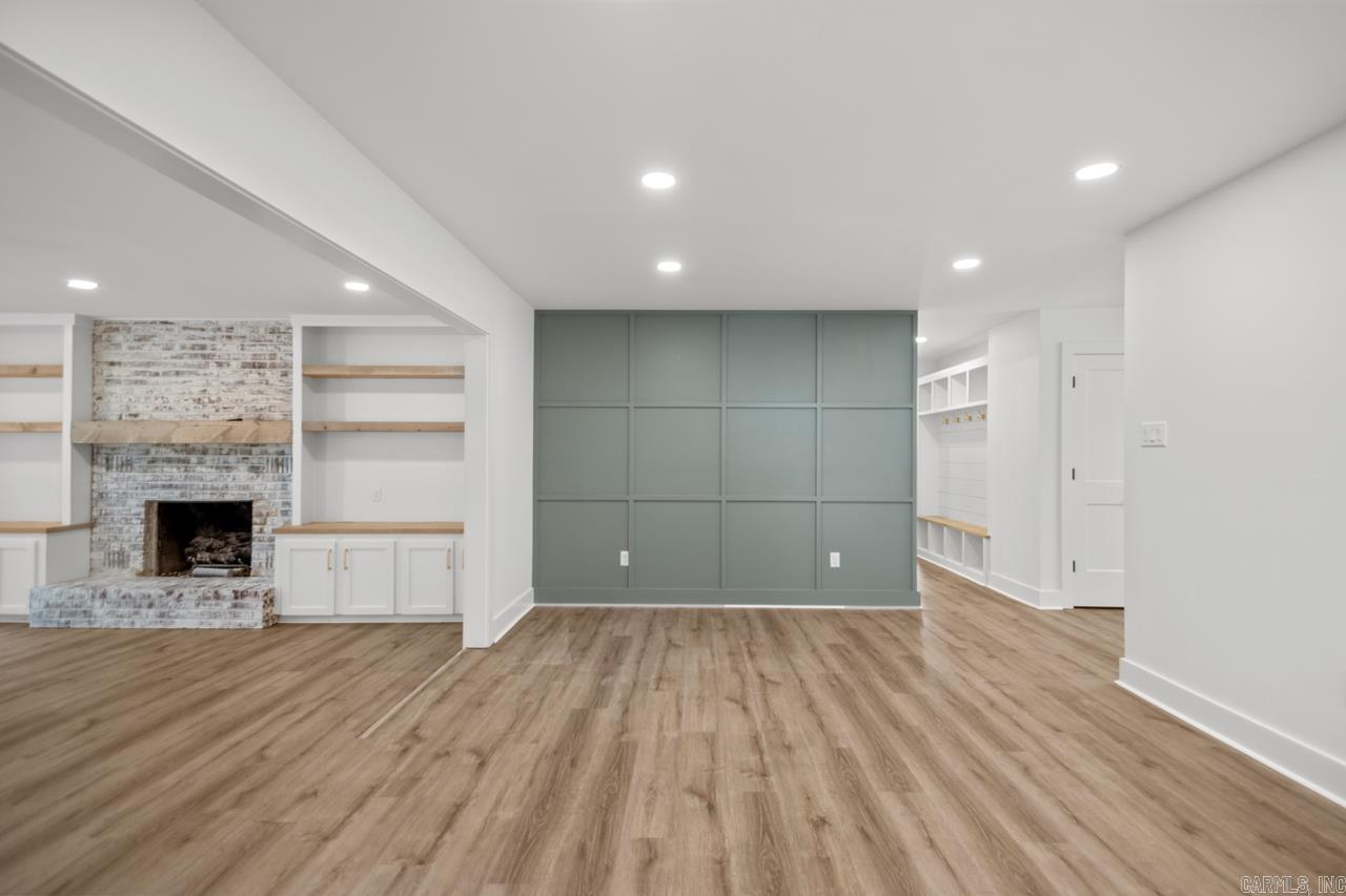 LYNNWOOD ACRES - Residential