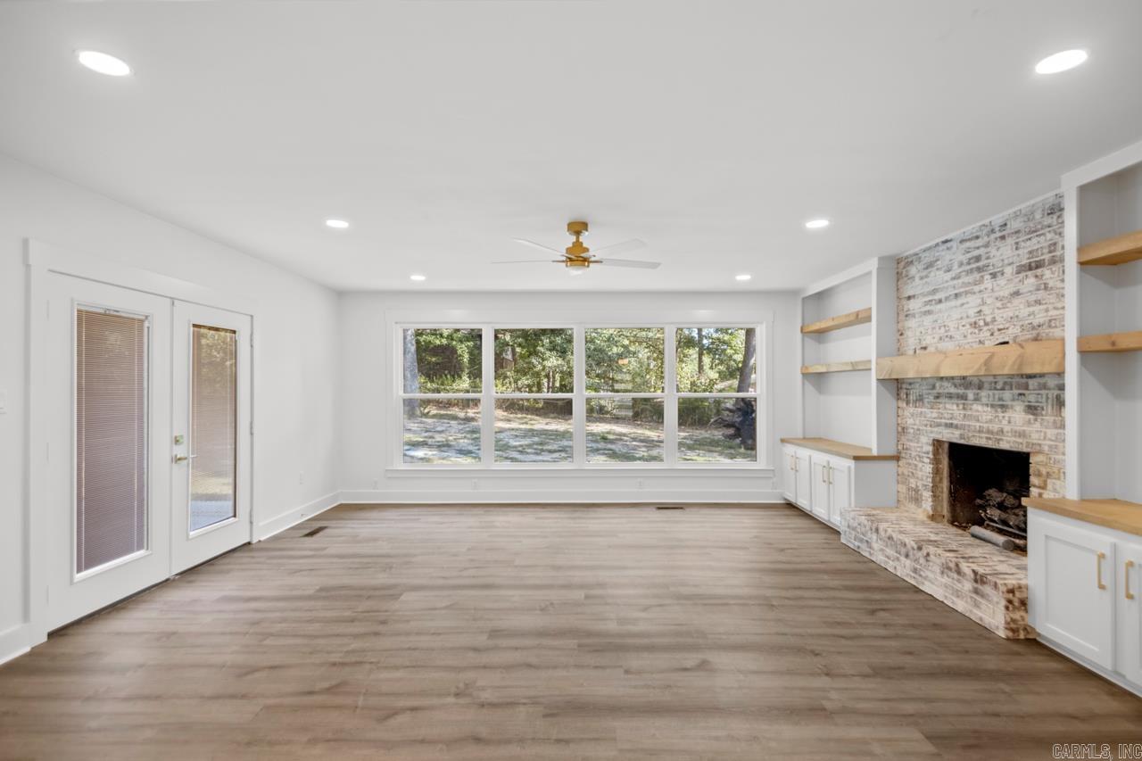 LYNNWOOD ACRES - Residential