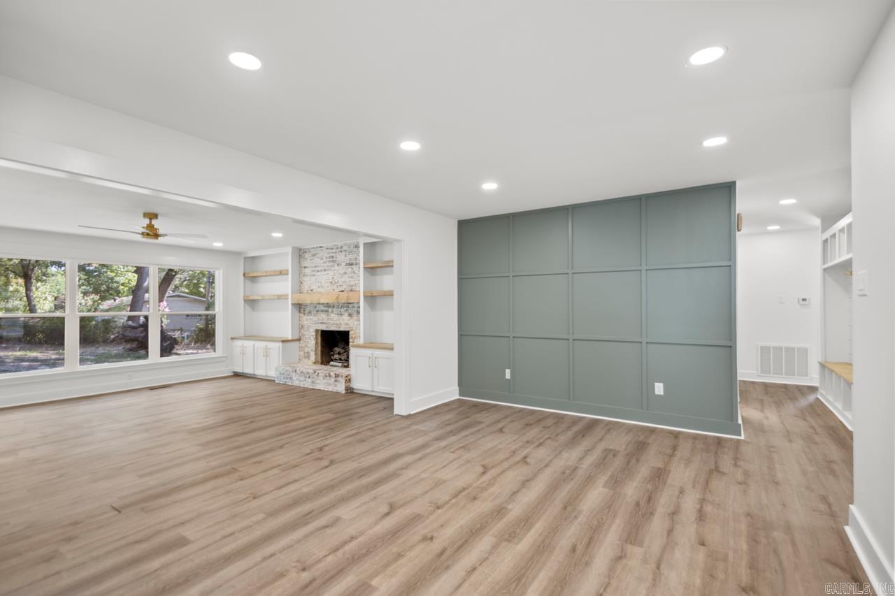 LYNNWOOD ACRES - Residential