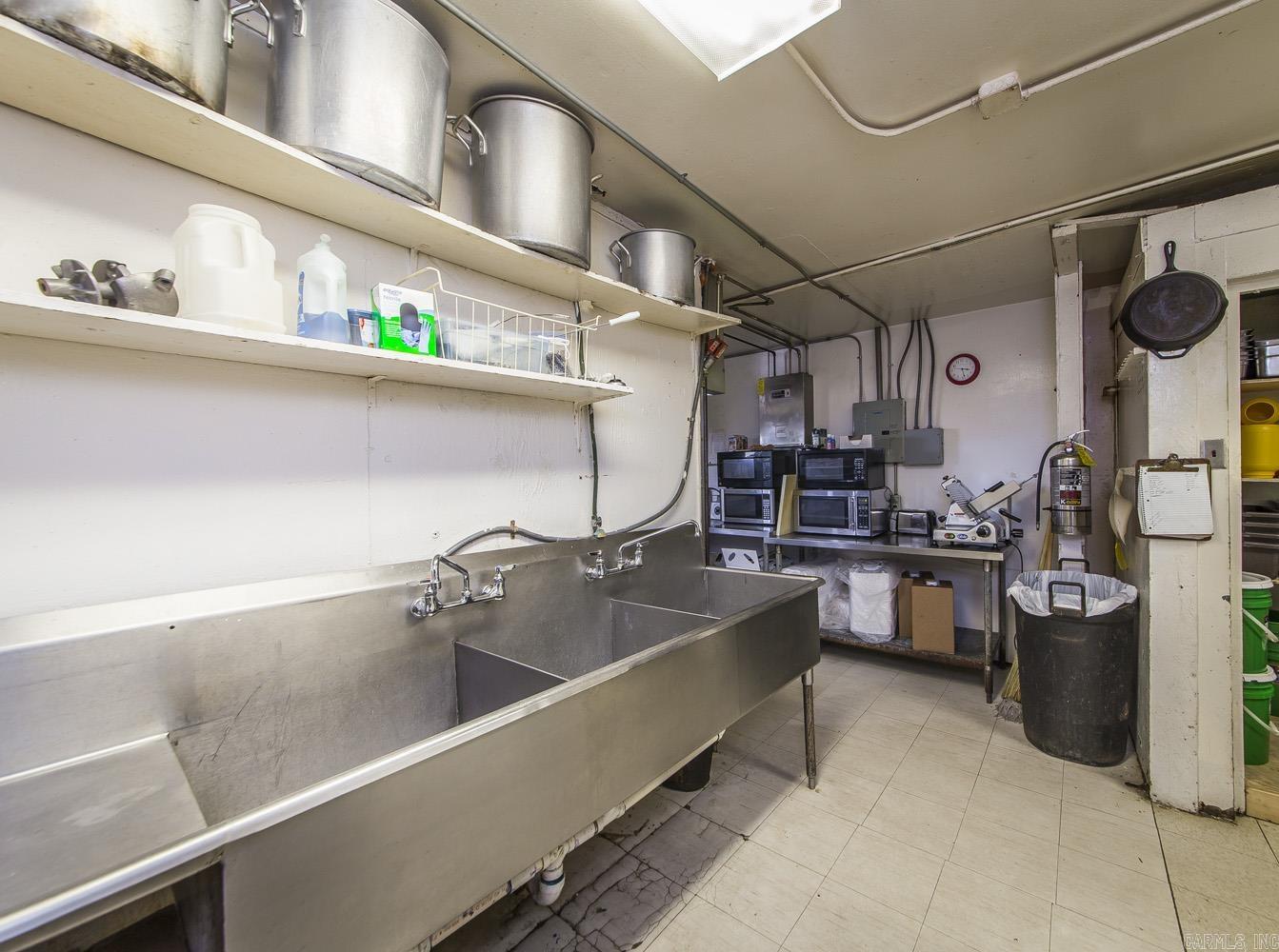 Metes & Bounds - Commercial Sale