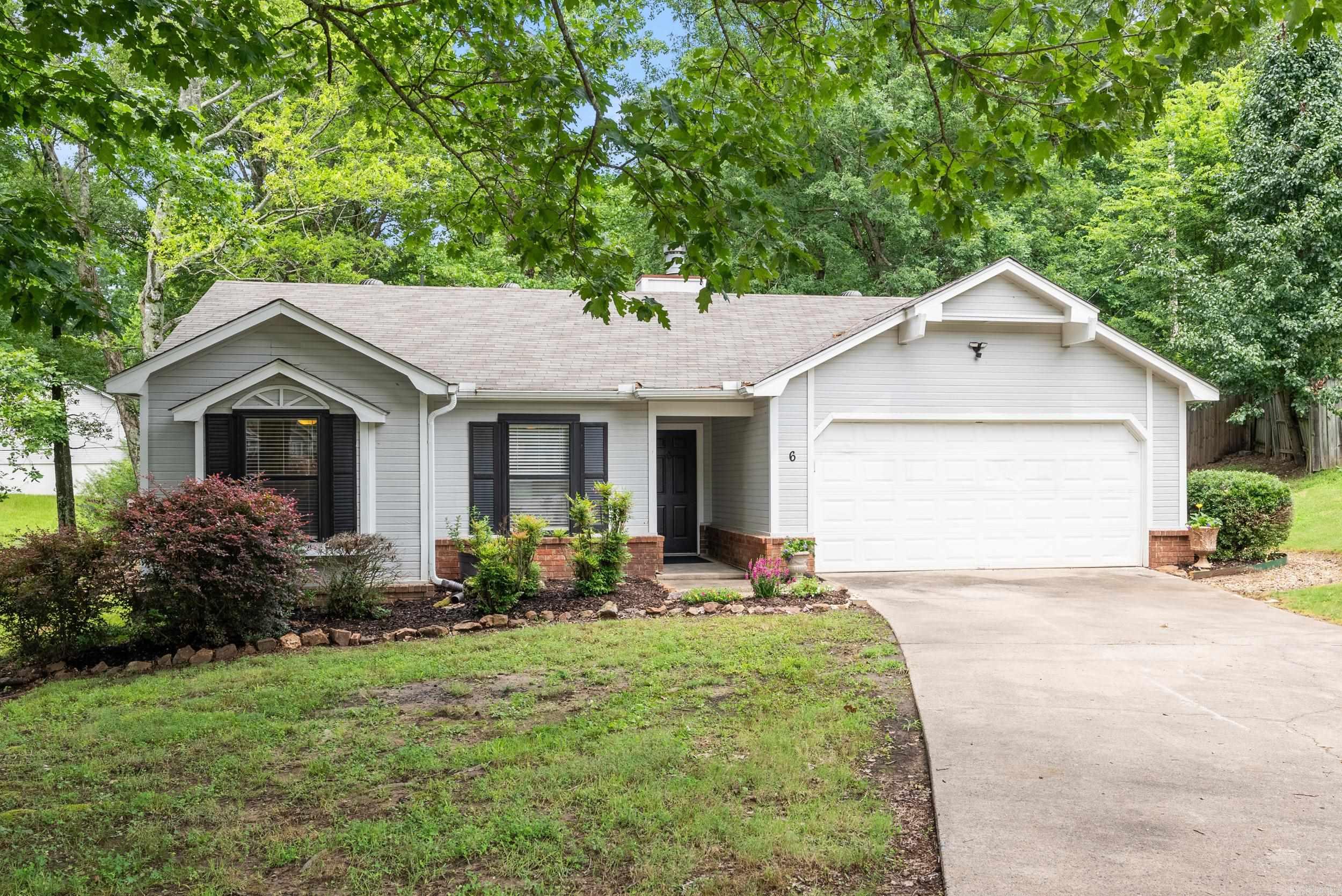 Adorable remodeled 3 Bed, 2 Bath home in cul-de-sac! One-level home on a .26-acre lot backing up to green space. This move-in ready property features a new interior, stainless steel appliances and updated finishes throughout. Spacious deck overlooks private, tree-lined yard—perfect for entertaining. Roof 2023, Water Heater 2017