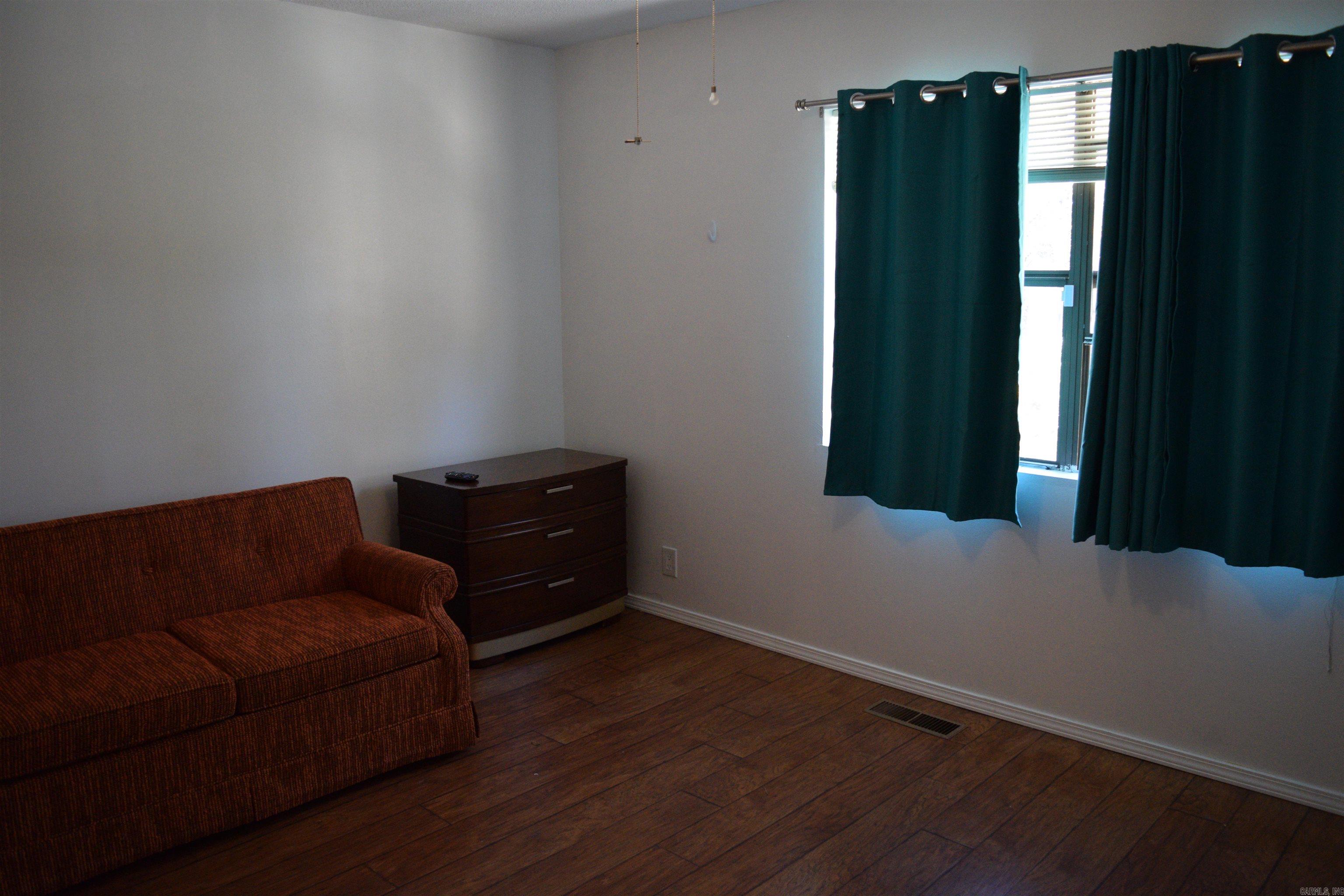LAKEWOOD HILLS CONDO - Residential