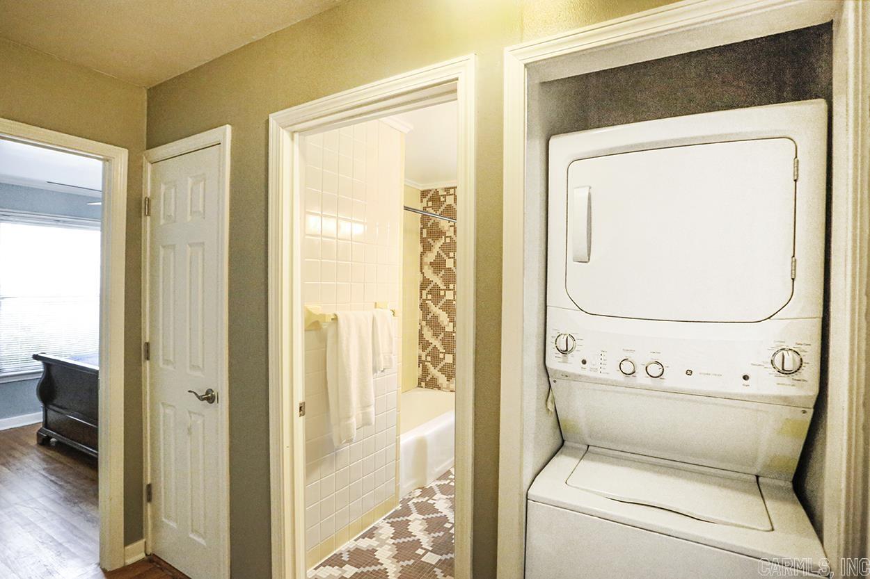 SPRINGDALE - Residential