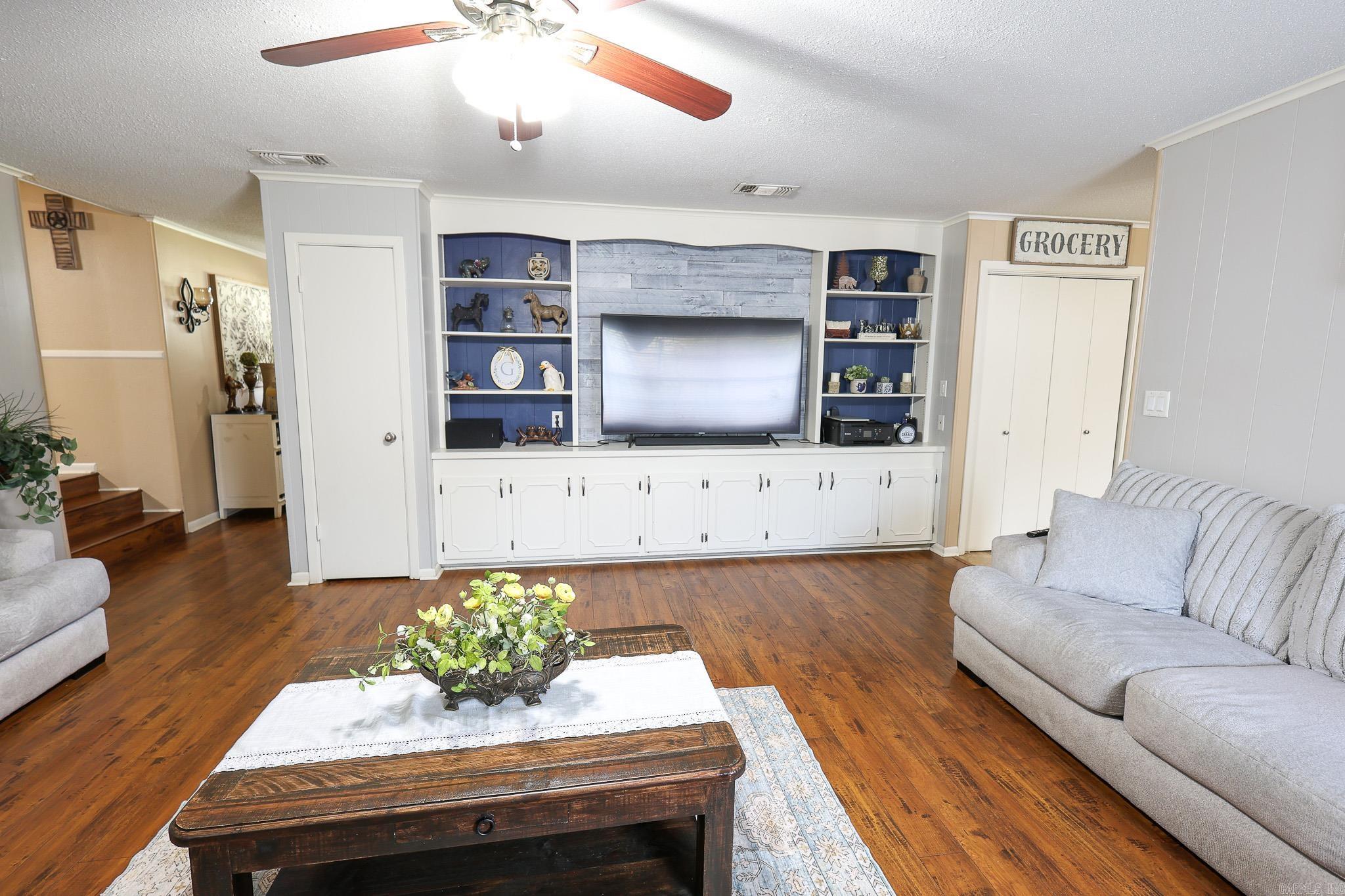 Thompson Heights - Residential