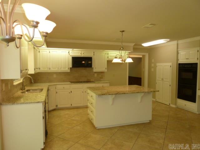 Club Manor - Residential