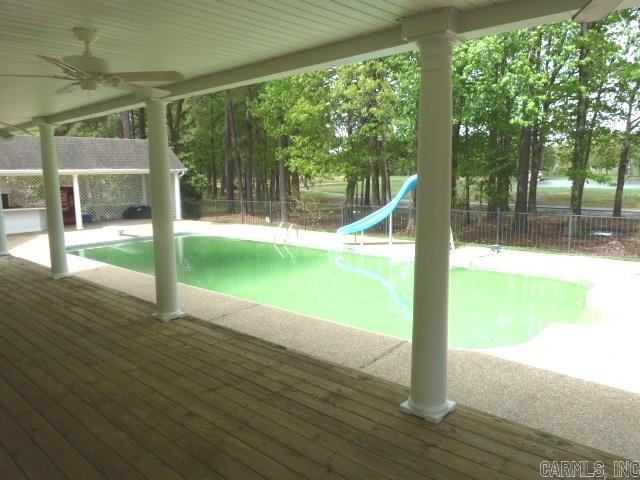 Club Manor - Residential