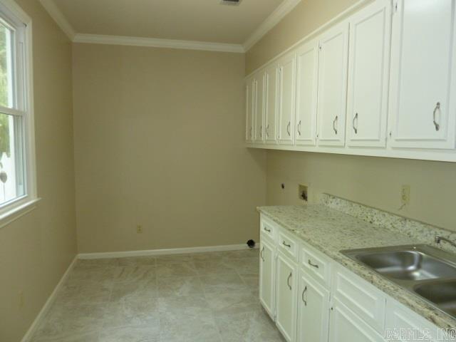 Club Manor - Residential