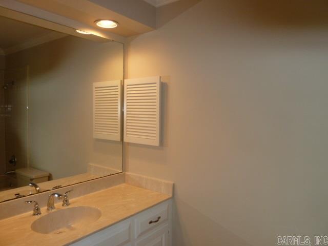 Club Manor - Residential