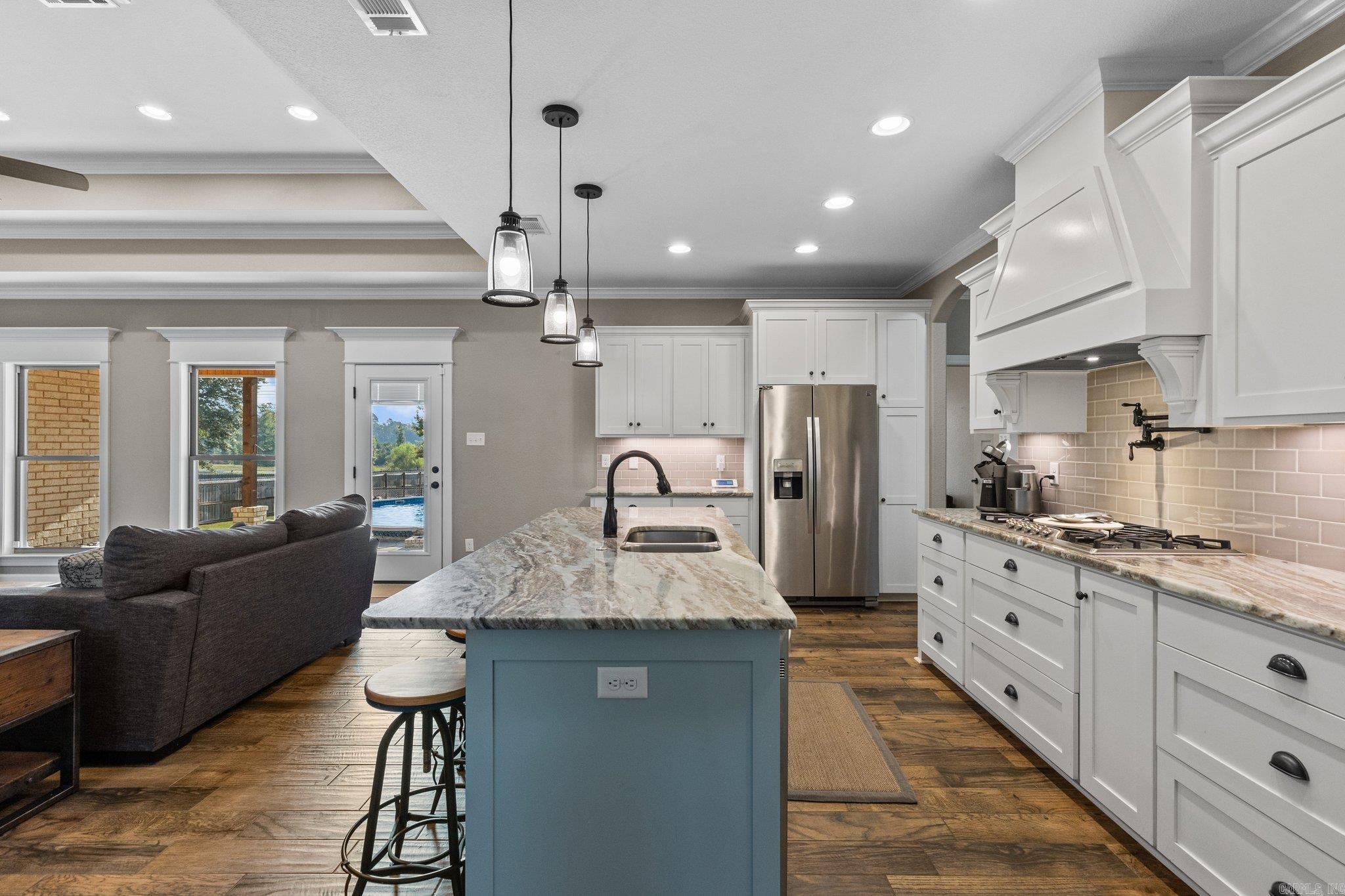 OAK TREE RIDGE SUB - Residential