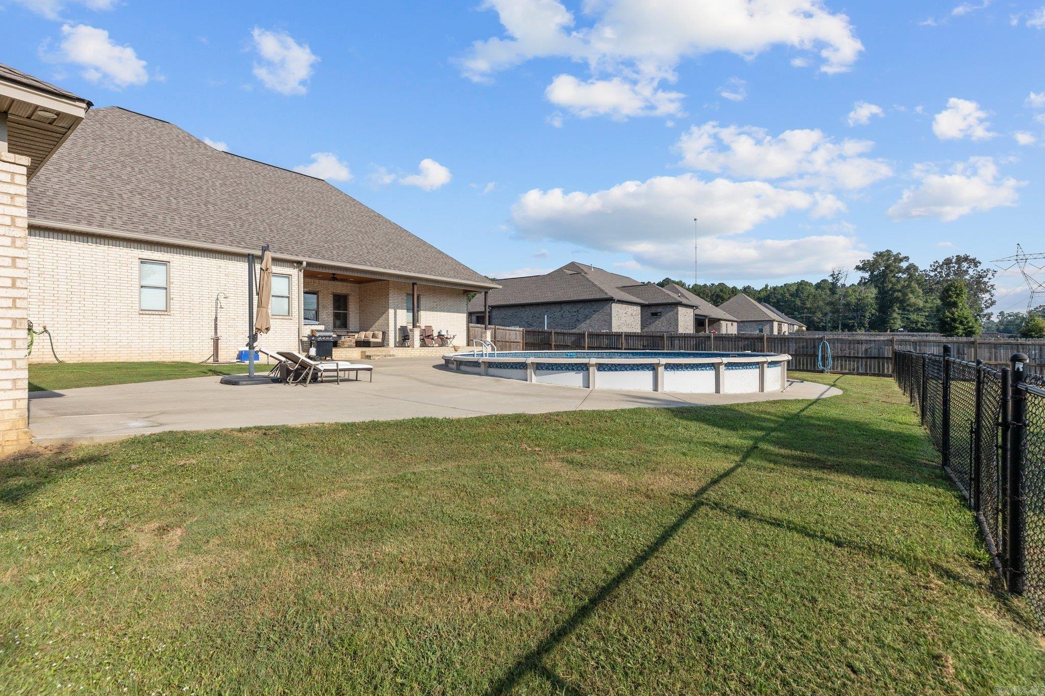 OAK TREE RIDGE SUB - Residential