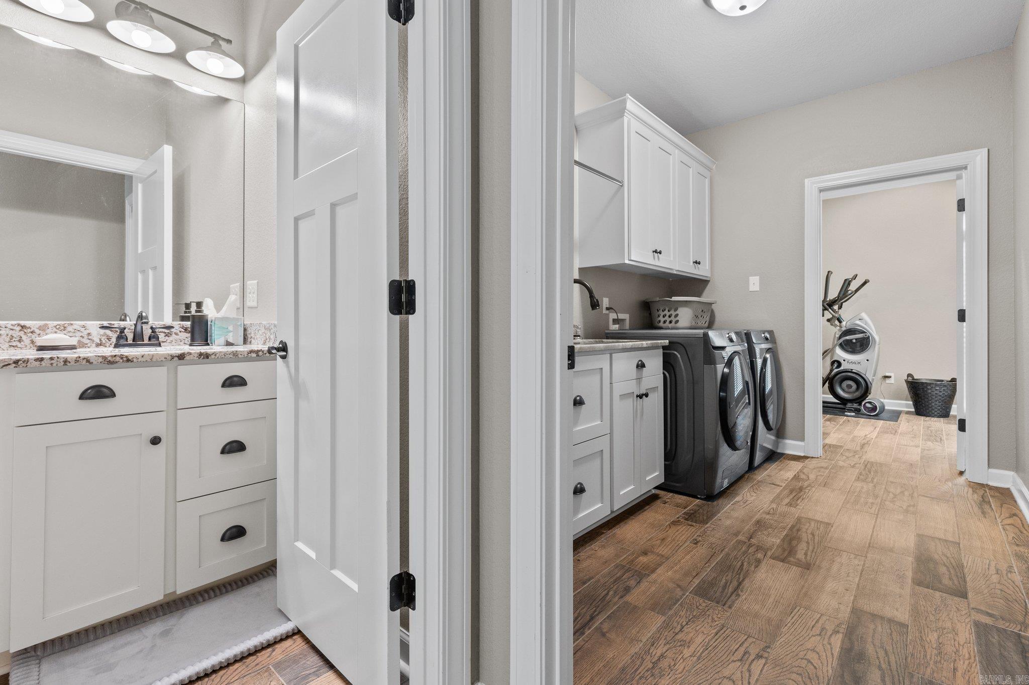 OAK TREE RIDGE SUB - Residential