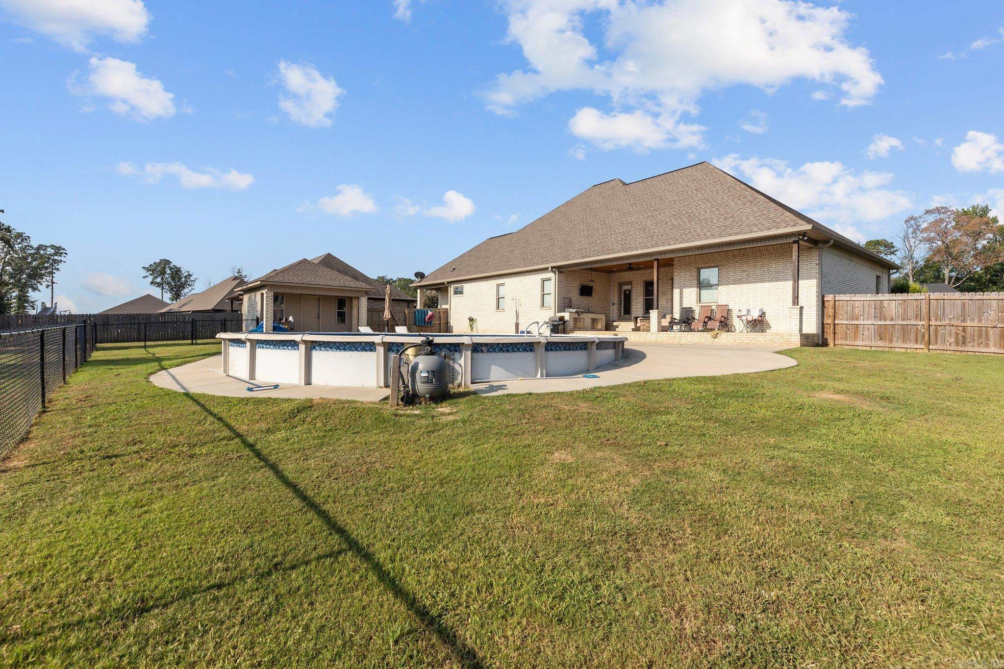 OAK TREE RIDGE SUB - Residential