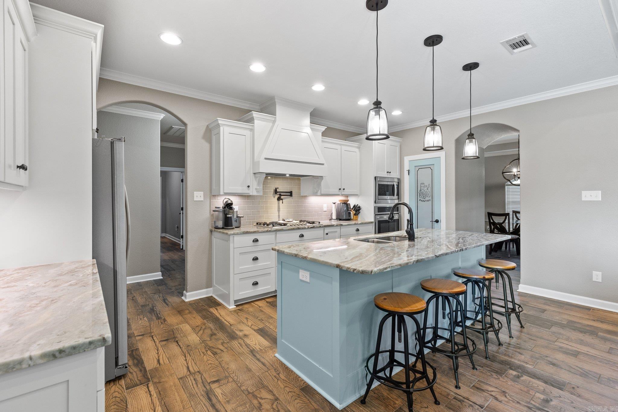 OAK TREE RIDGE SUB - Residential