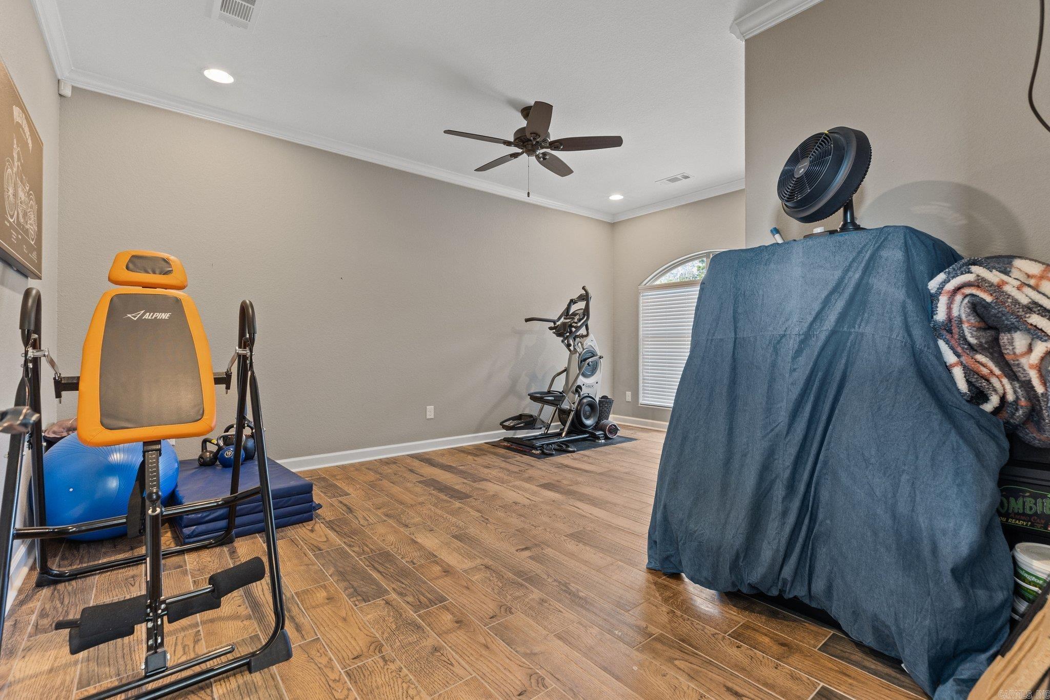 OAK TREE RIDGE SUB - Residential