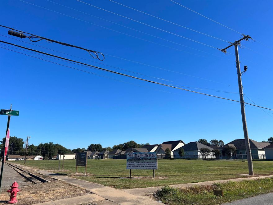 These two lots are a great location for new construction. Houses, or multi-family units would be a great addition to this area. Very close to Stuttgart schools, and businesses.