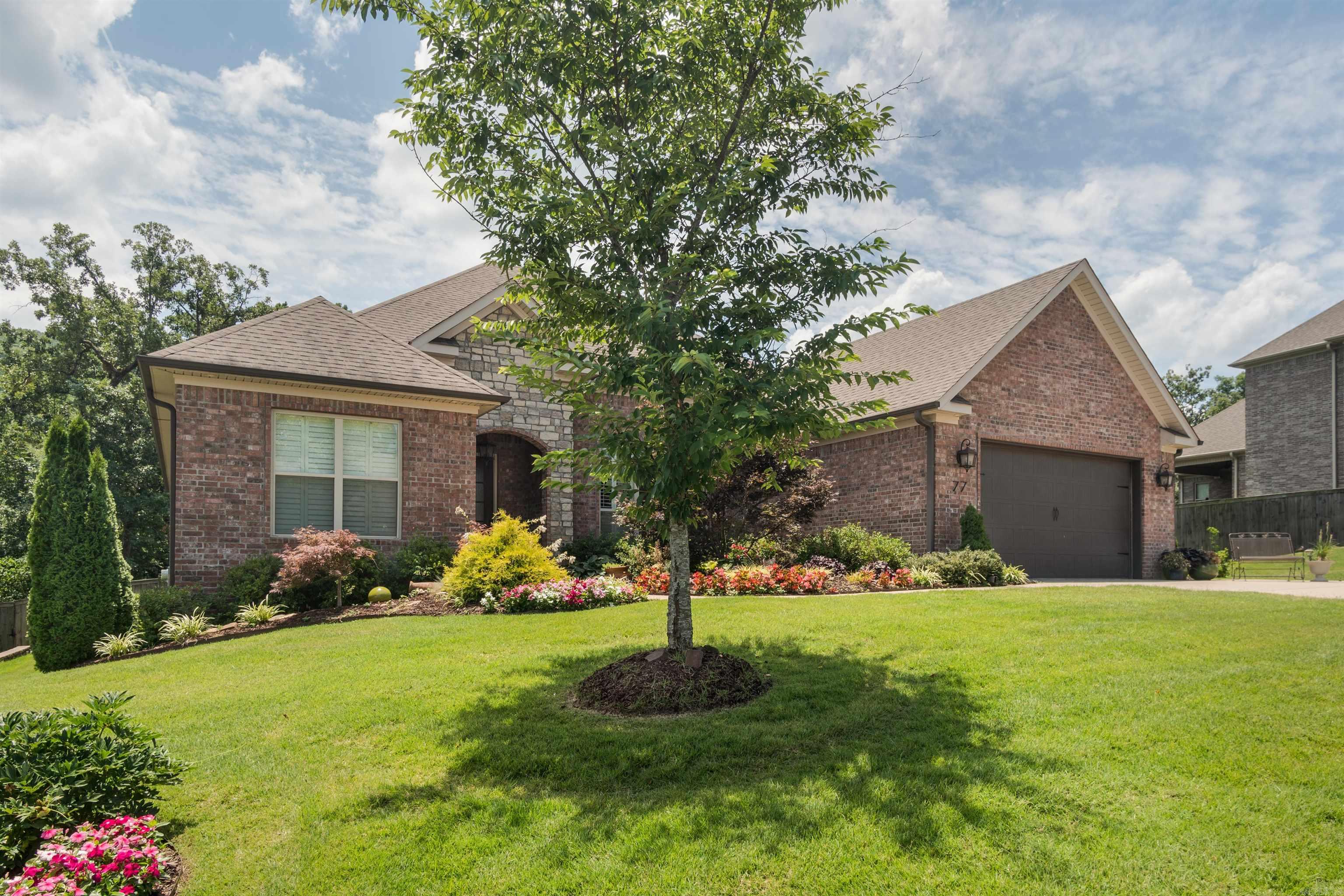 CHENAL VALLEY EPERNAY PLACE - Residential