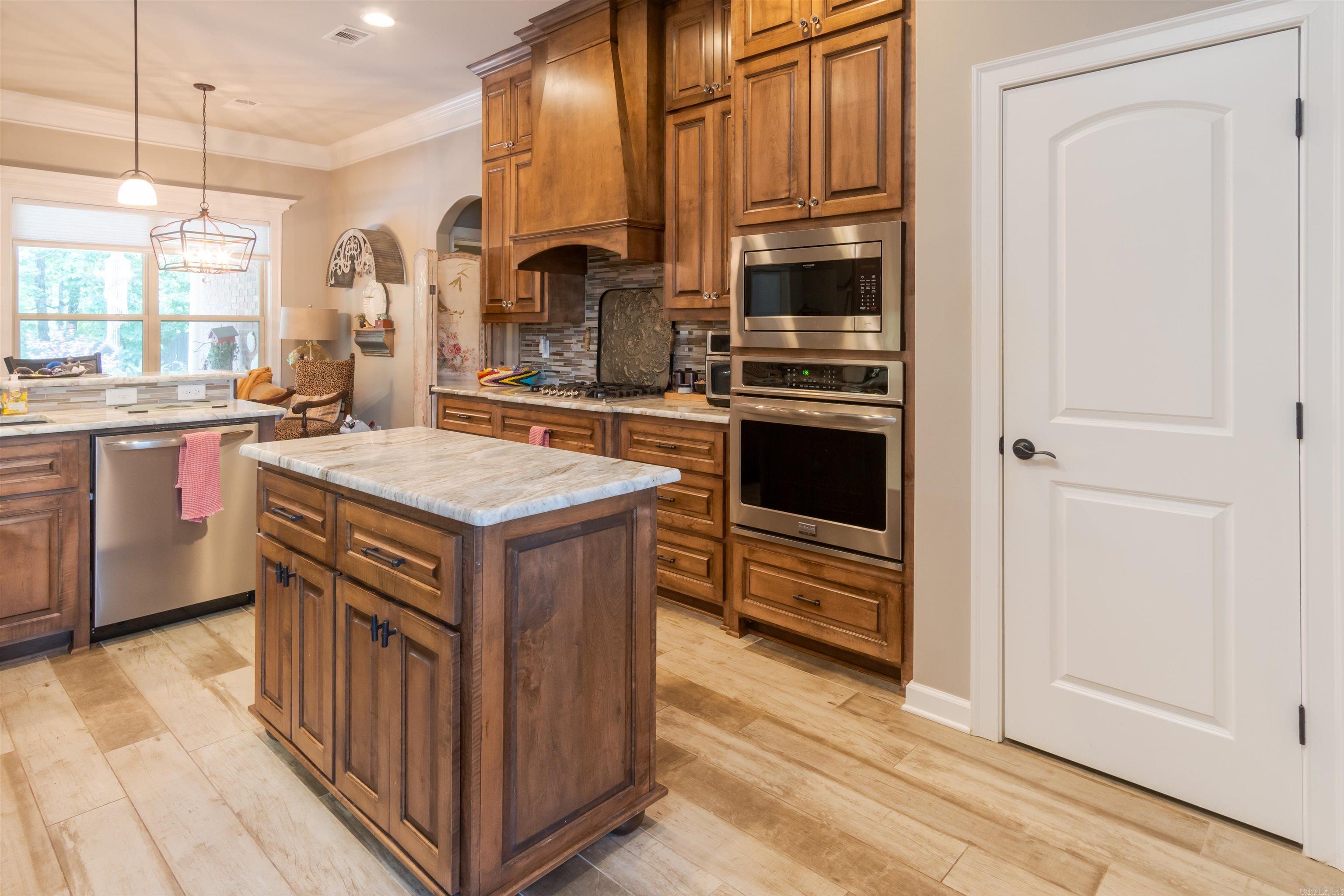 CHENAL VALLEY EPERNAY PLACE - Residential