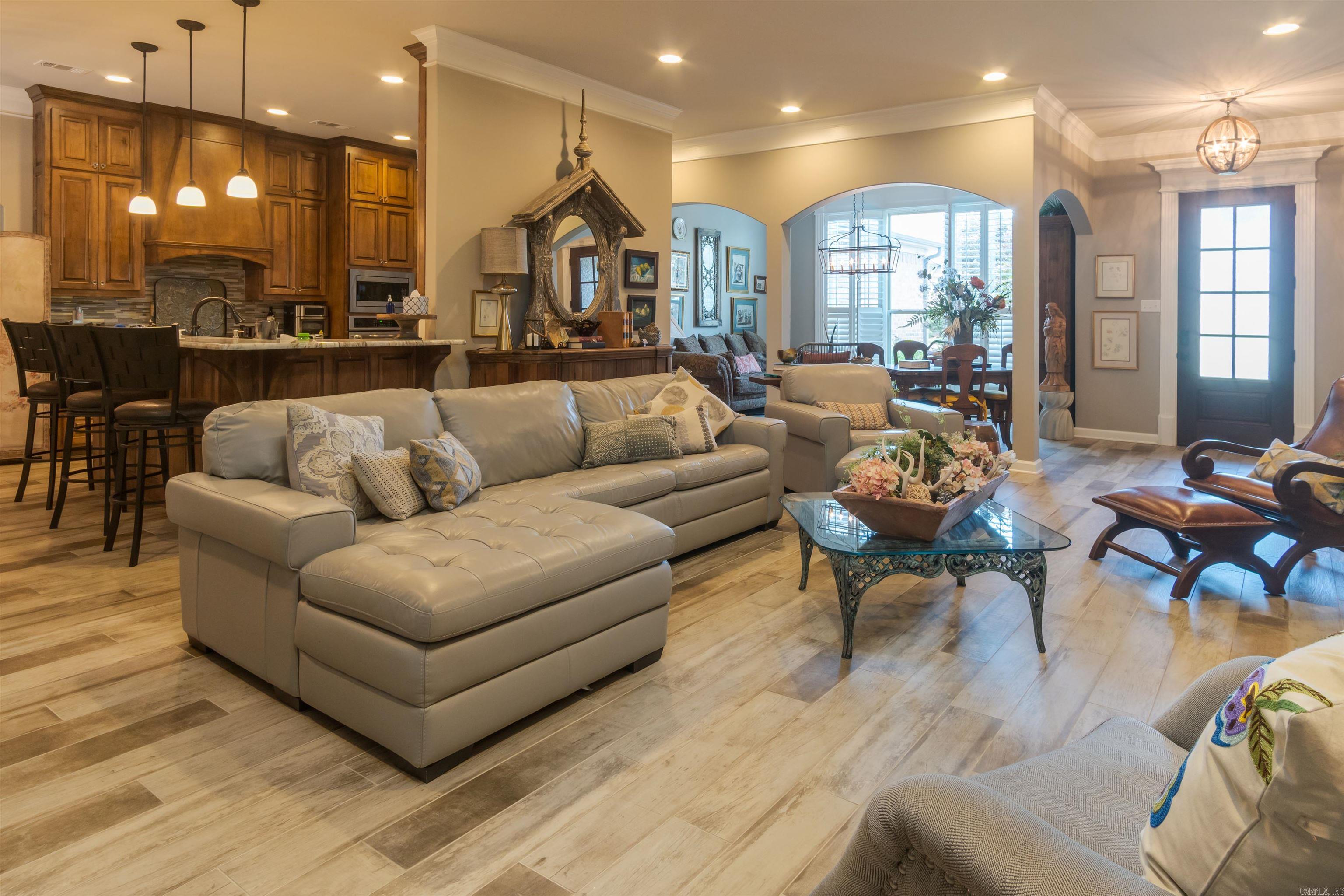 CHENAL VALLEY EPERNAY PLACE - Residential