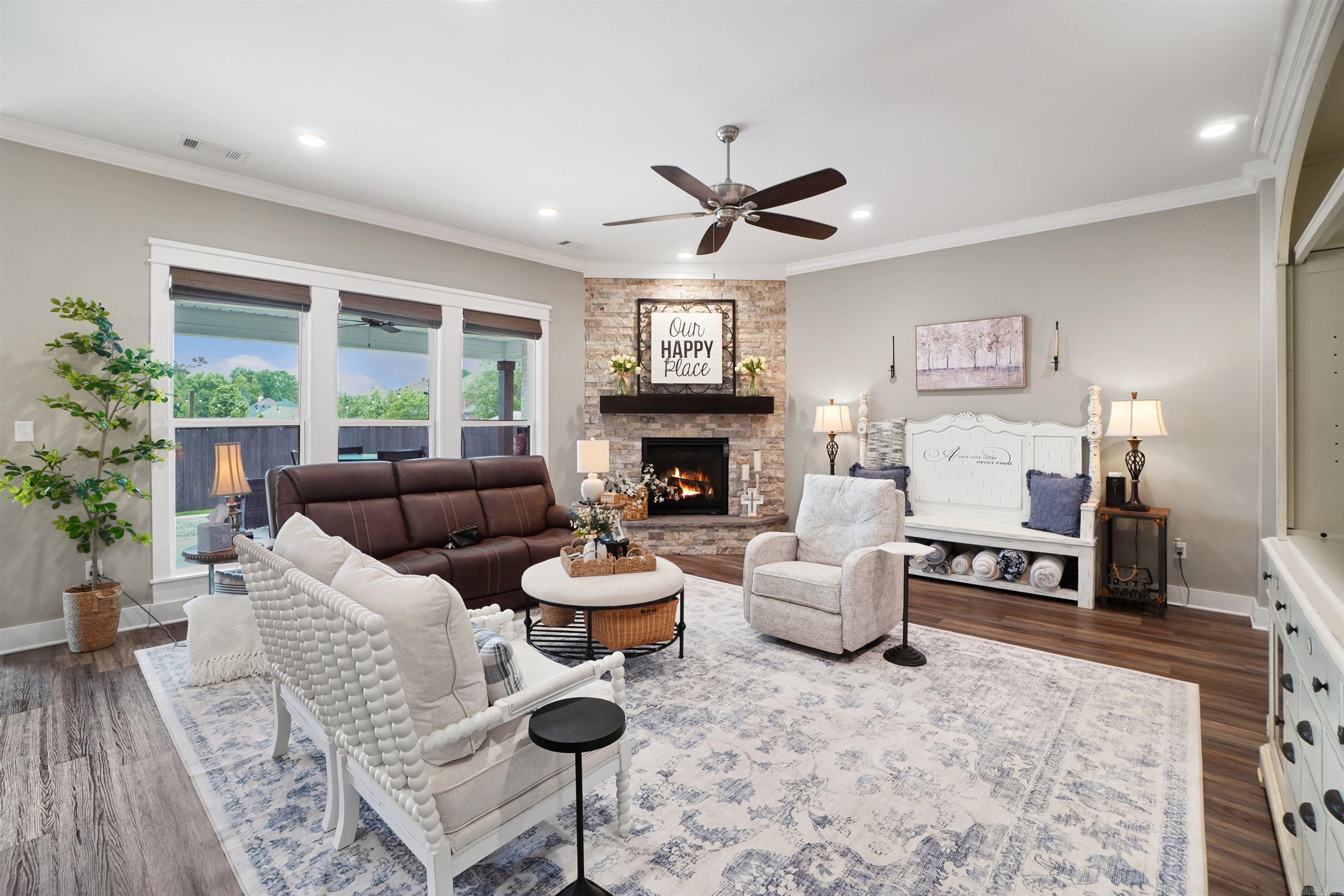 Salem Oaks - Residential