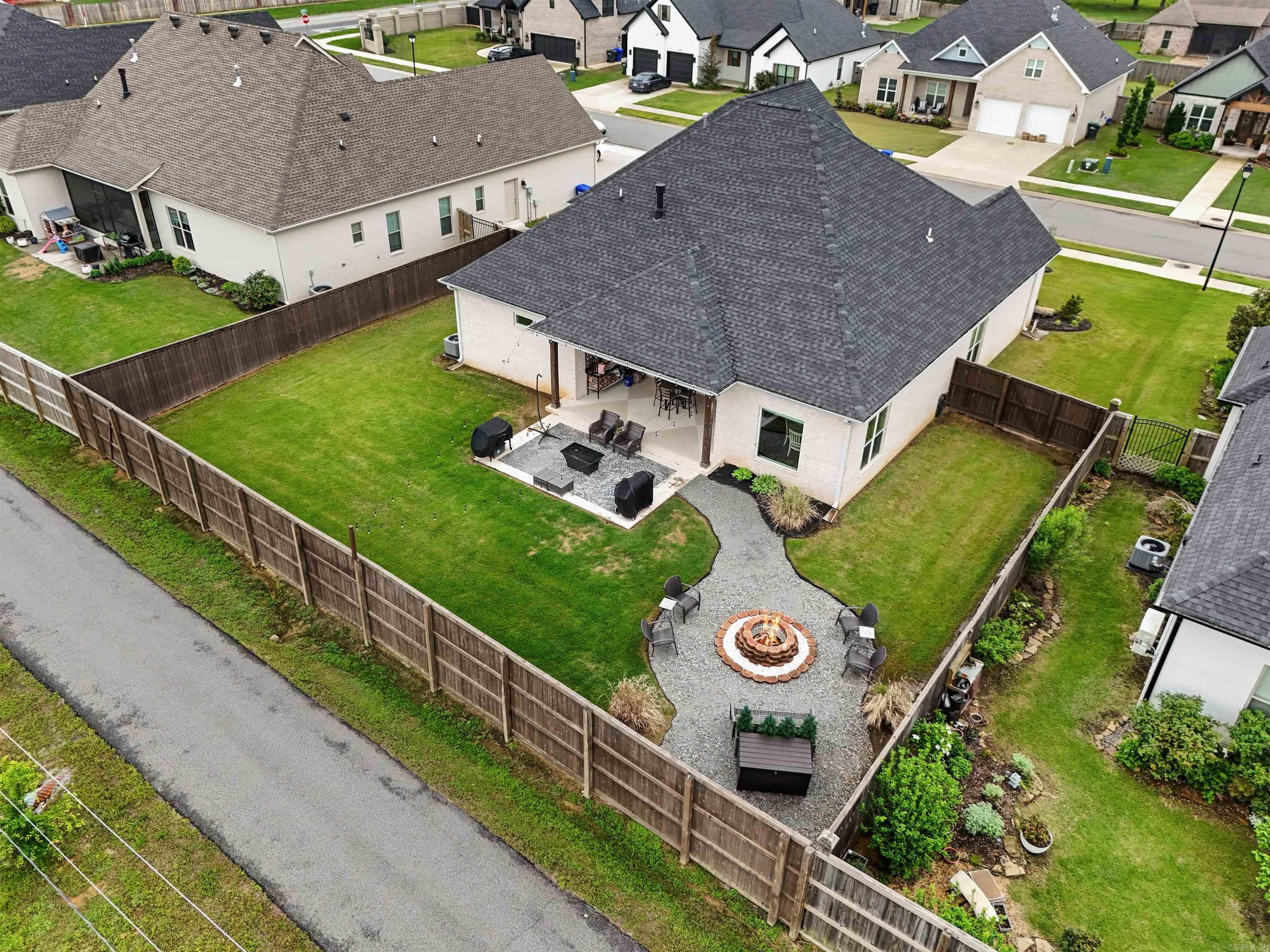 Salem Oaks - Residential