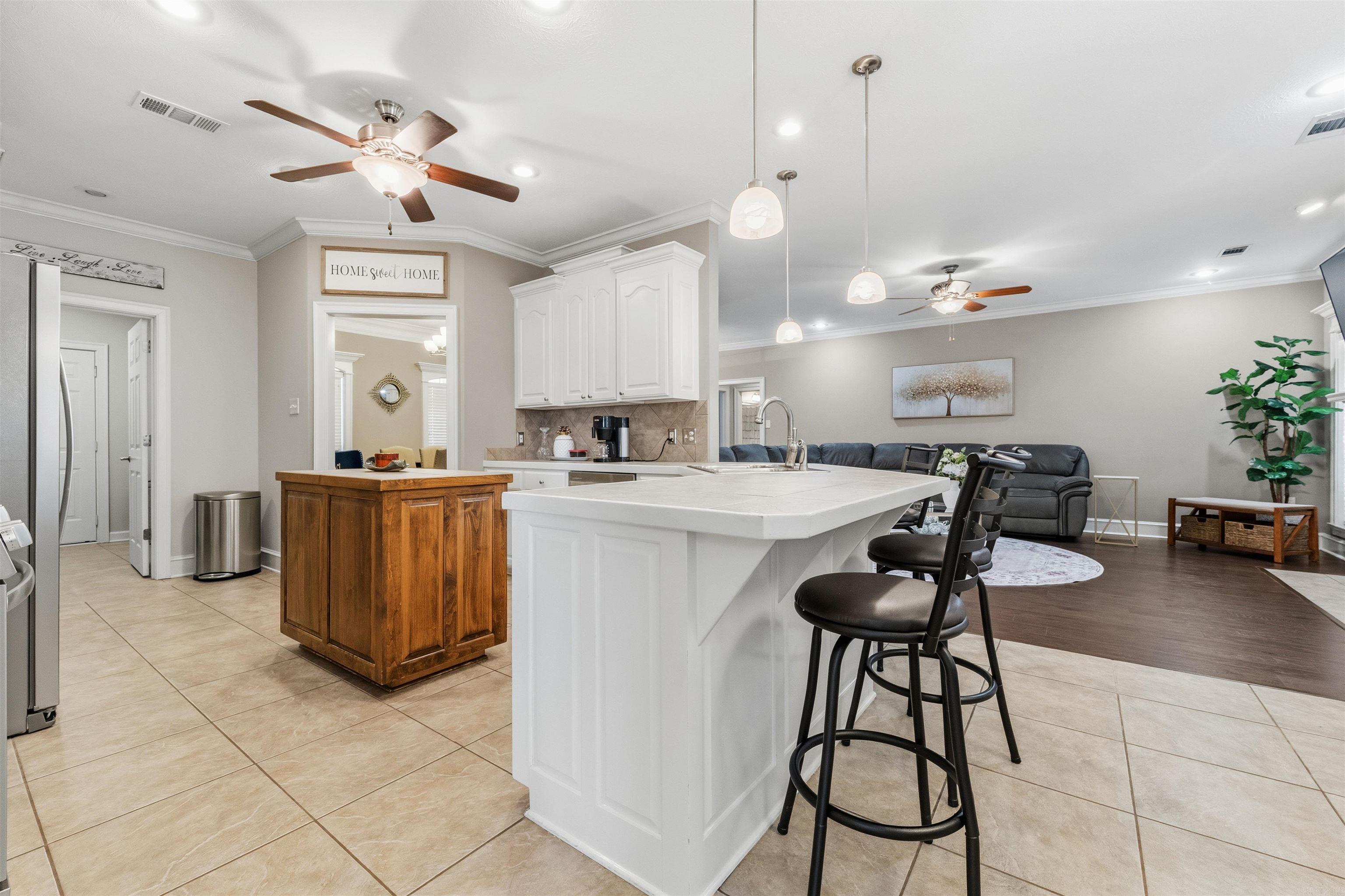 SOUTH WIND - Residential