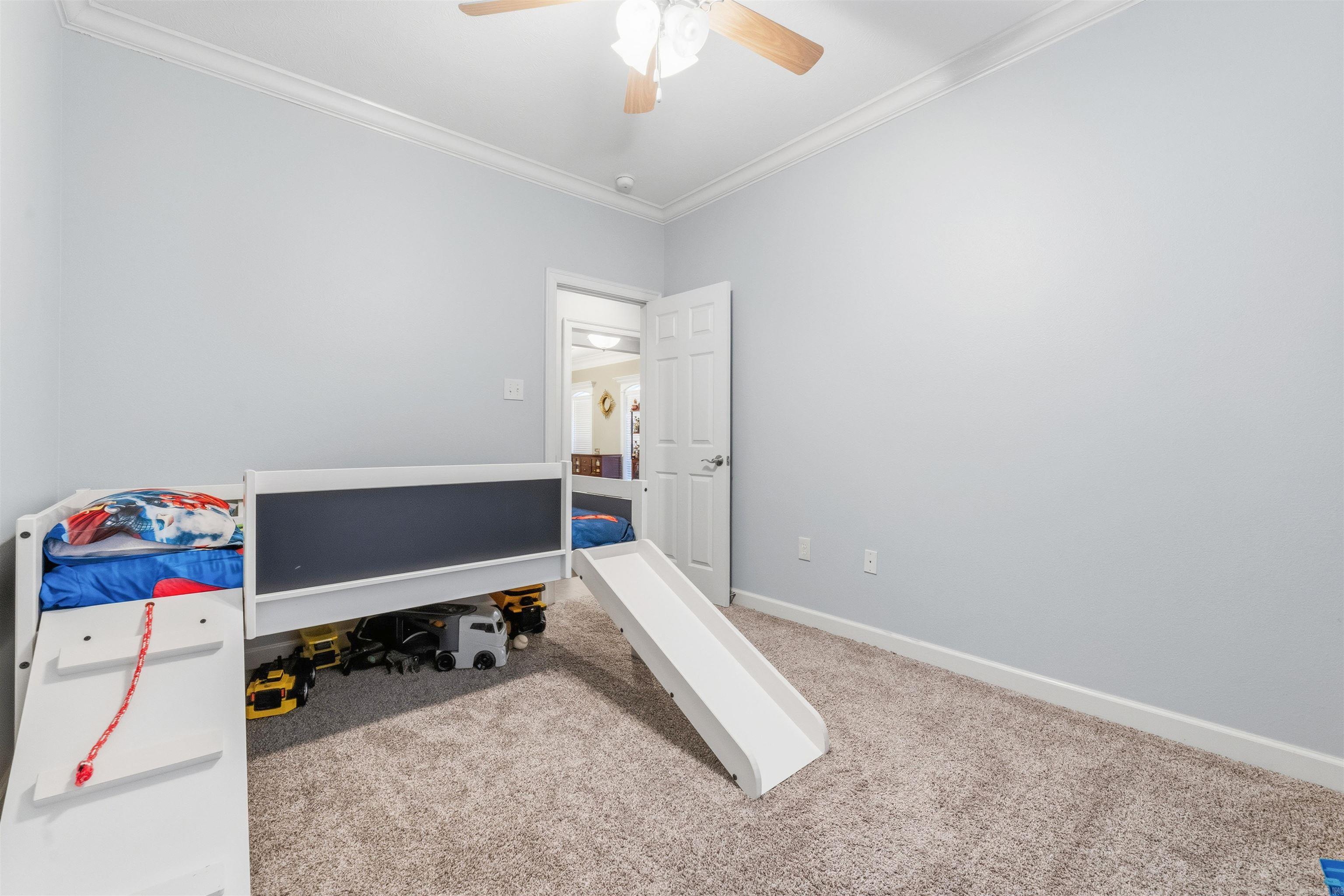 SOUTH WIND - Residential