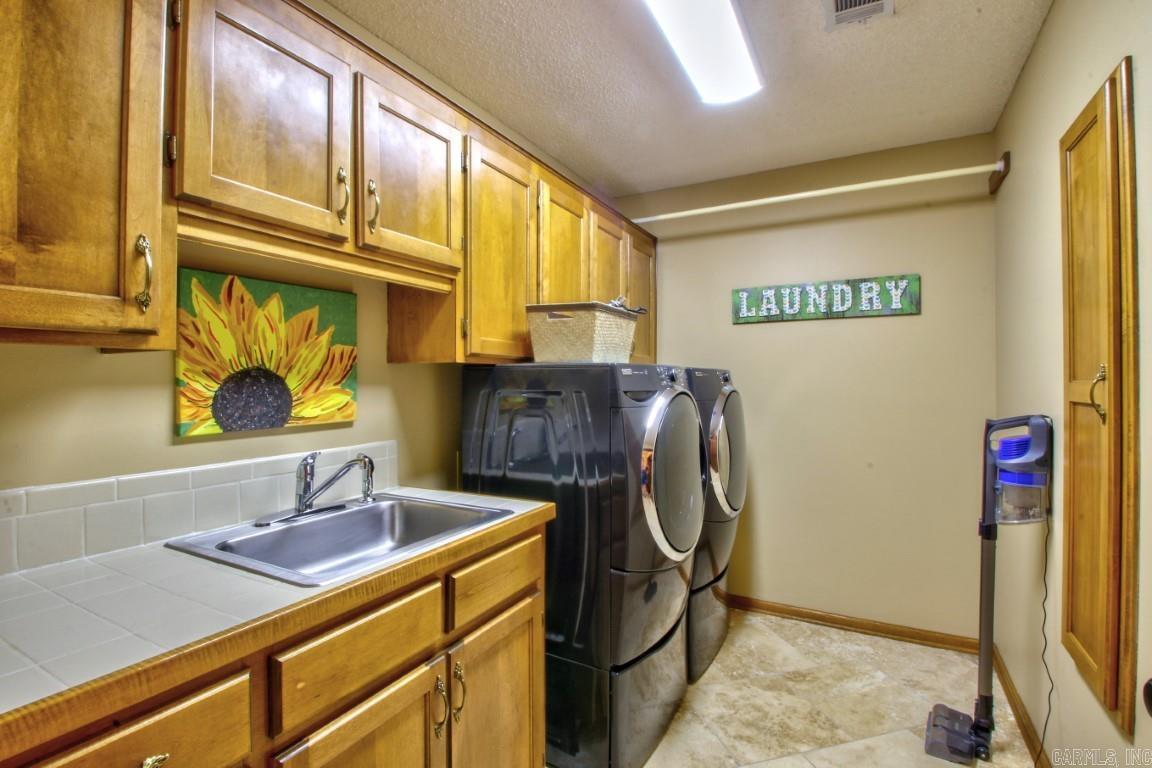 WINDSOR VALLEY ADDN - Residential