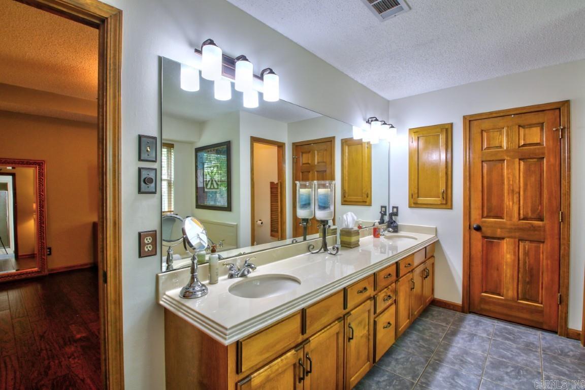 WINDSOR VALLEY ADDN - Residential