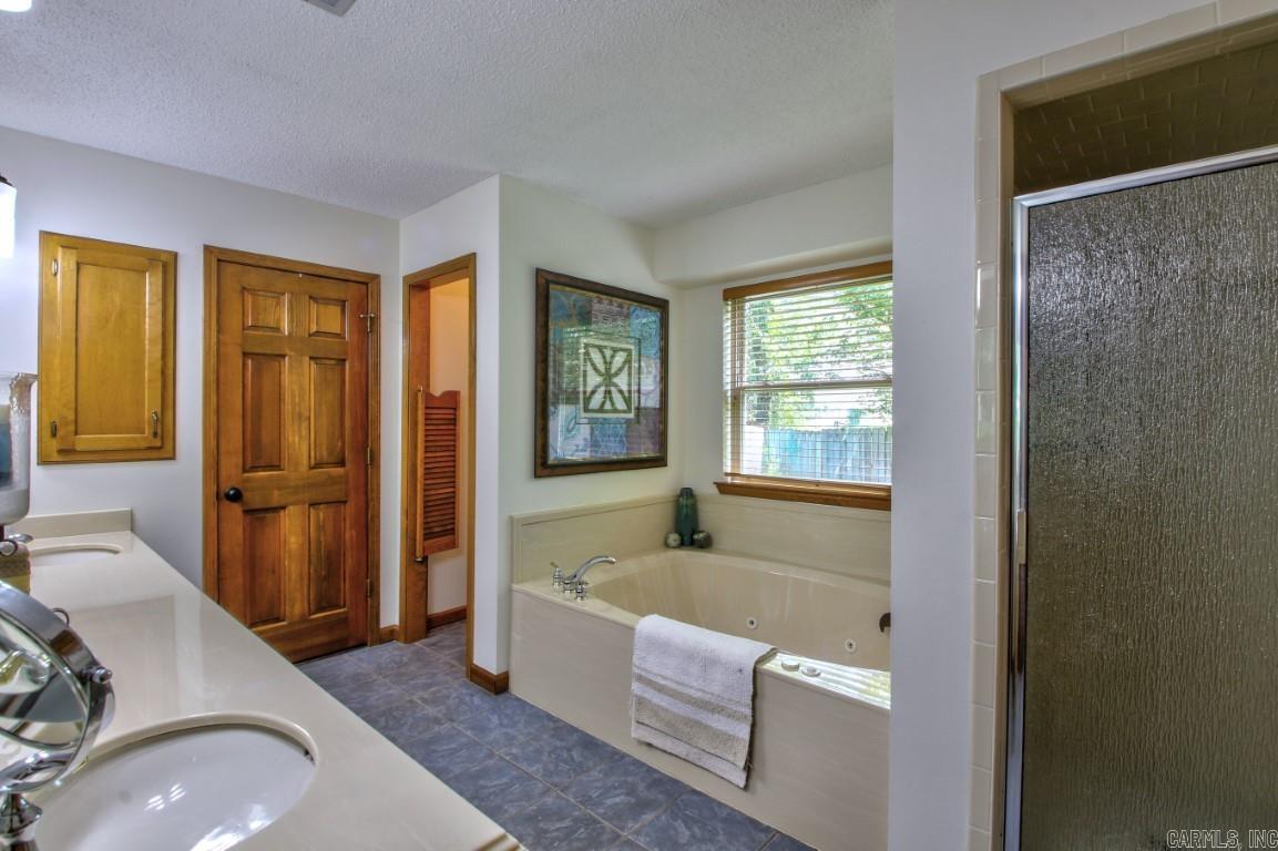 WINDSOR VALLEY ADDN - Residential