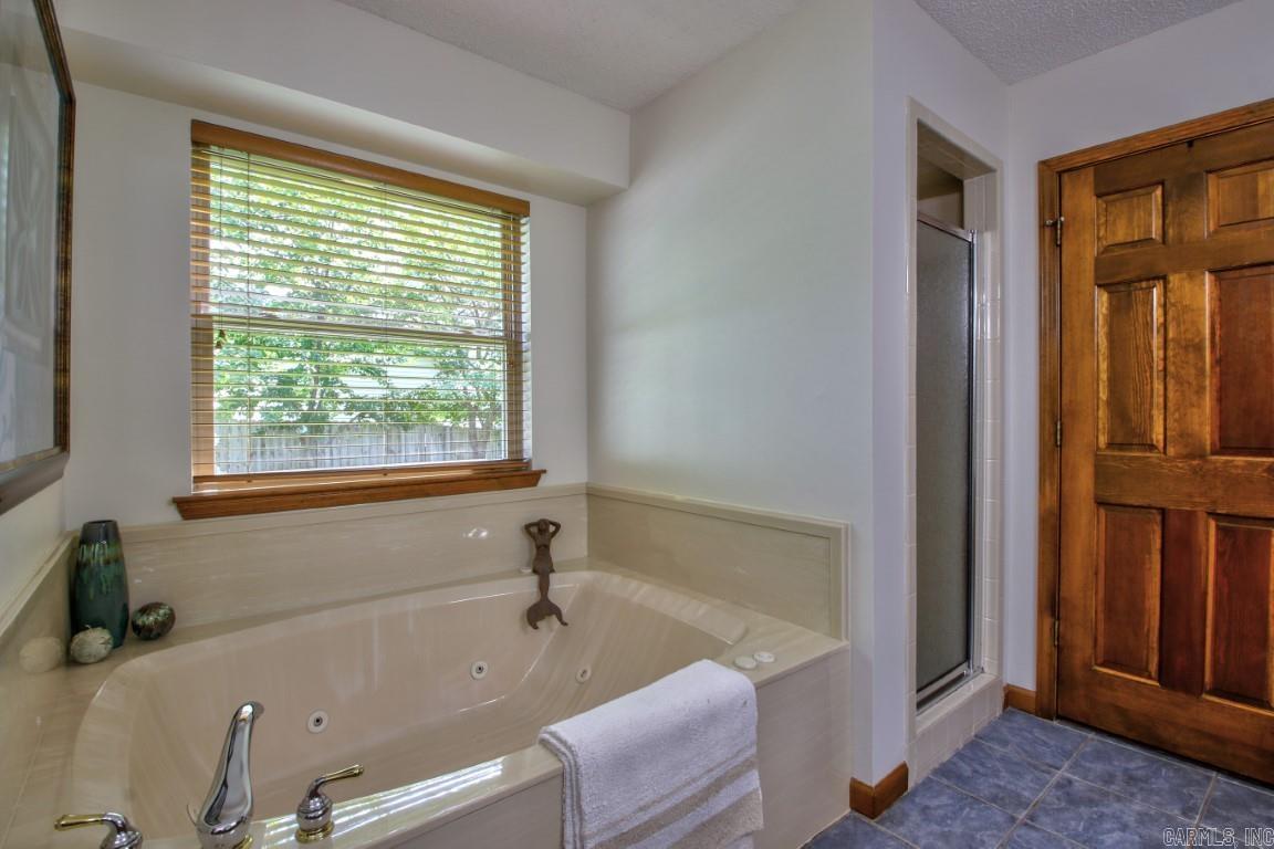 WINDSOR VALLEY ADDN - Residential