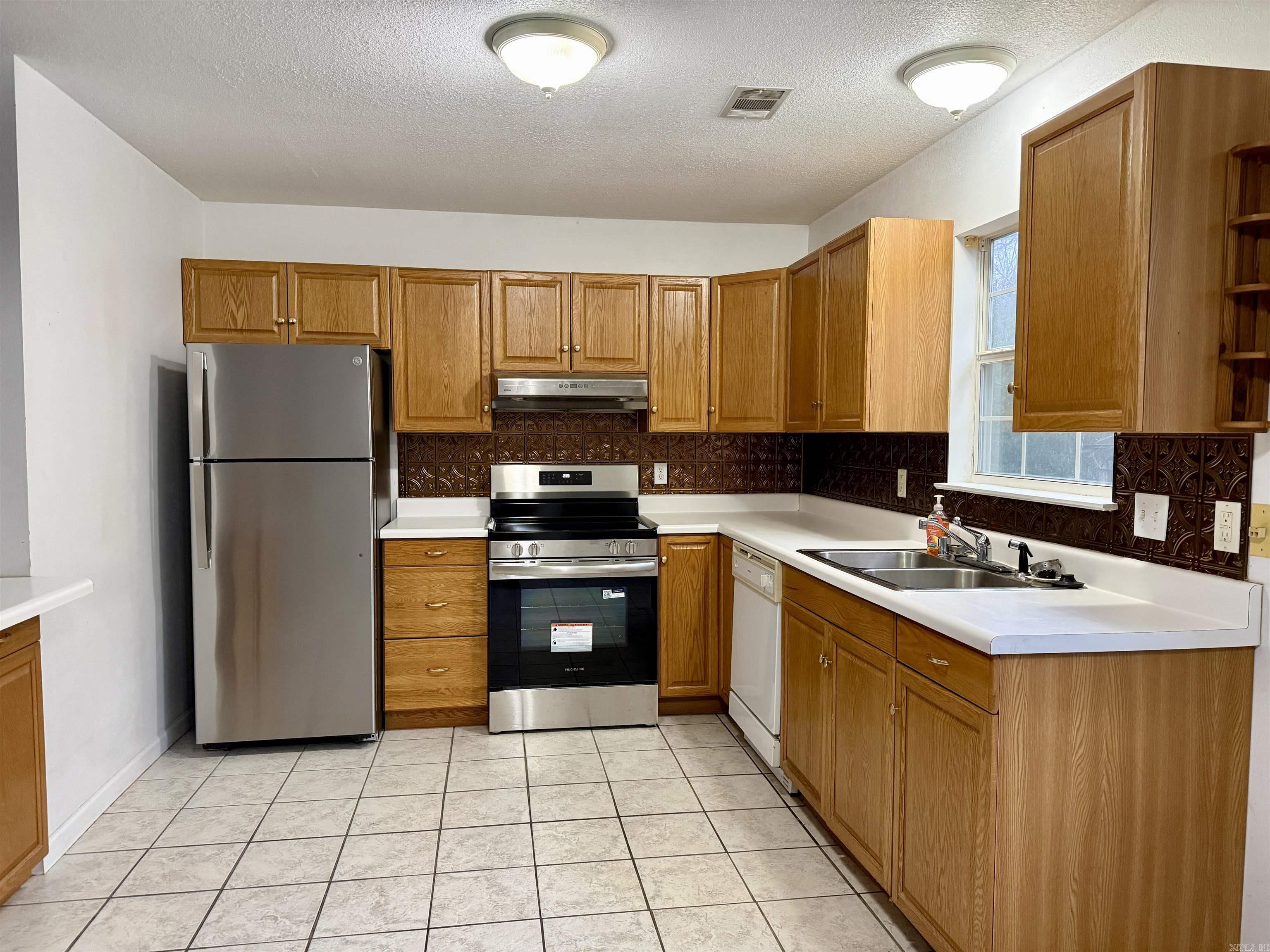 GLASSCOCKS - Residential