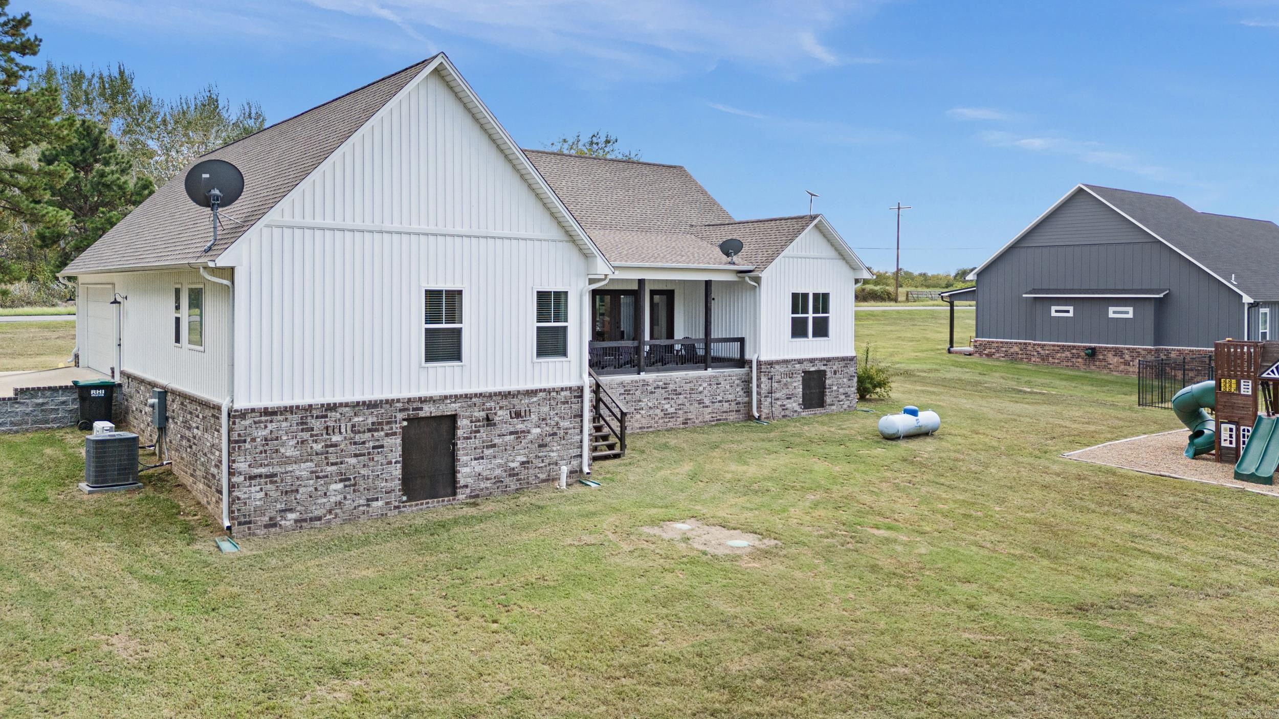 Metes & Bounds - Residential