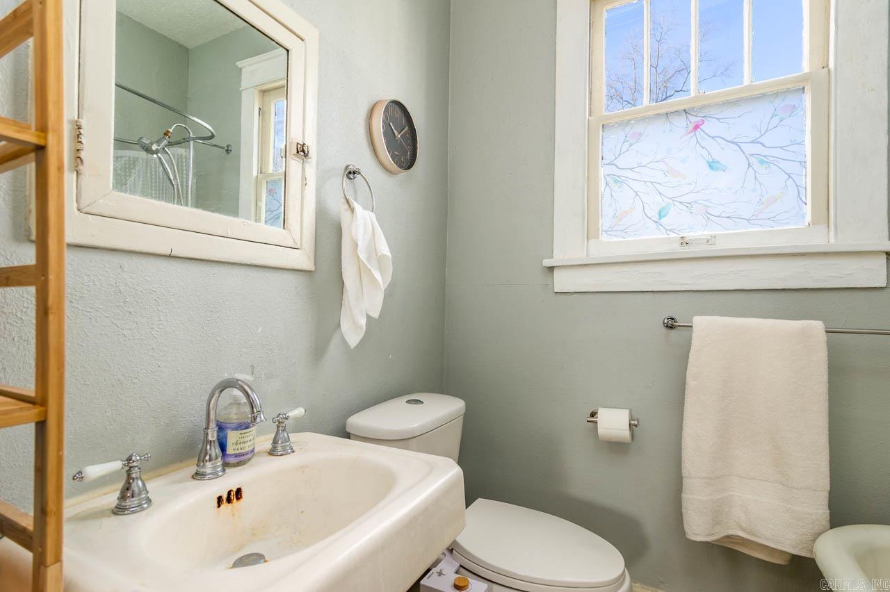 Weldon E Wrights - Residential