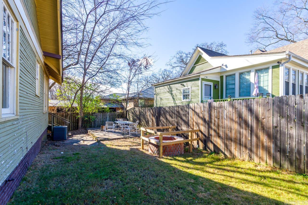 Weldon E Wrights - Residential