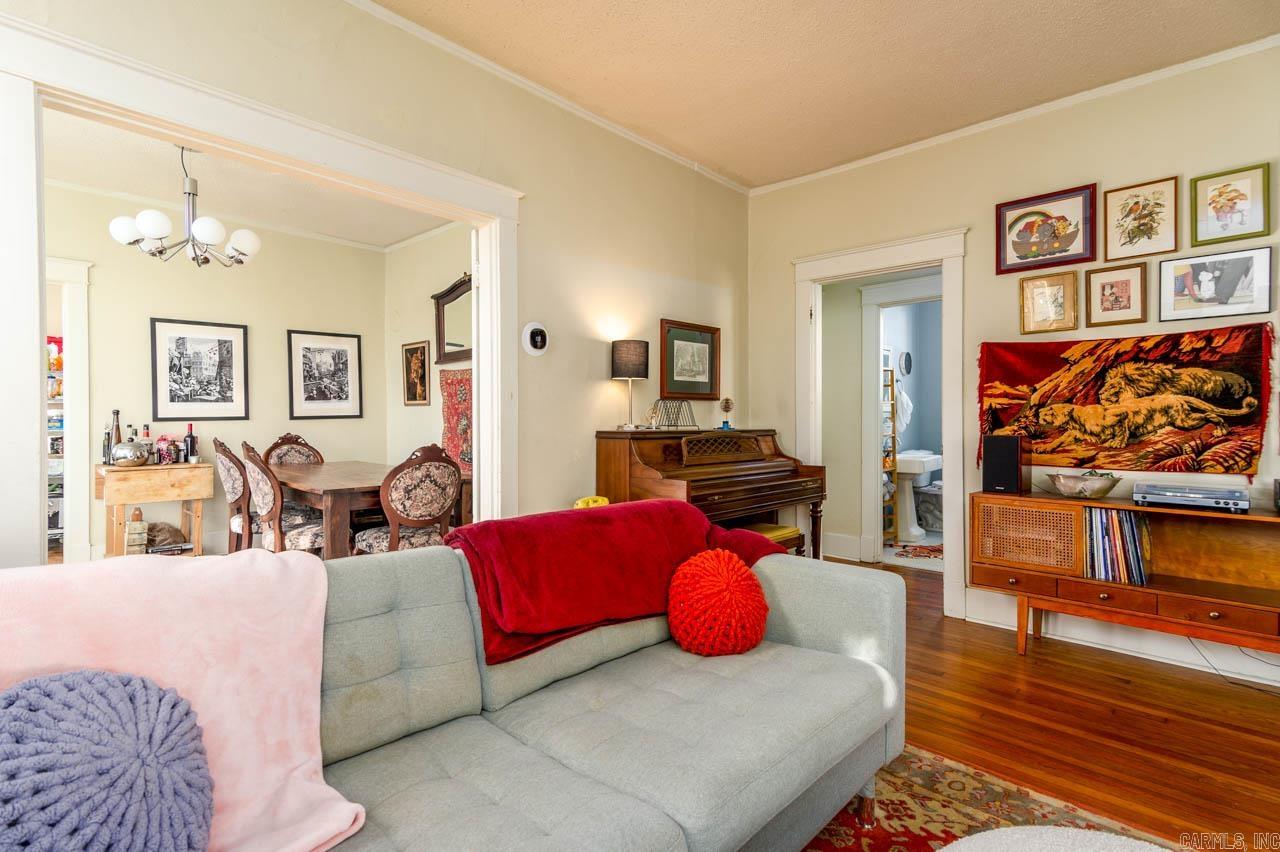 Weldon E Wrights - Residential