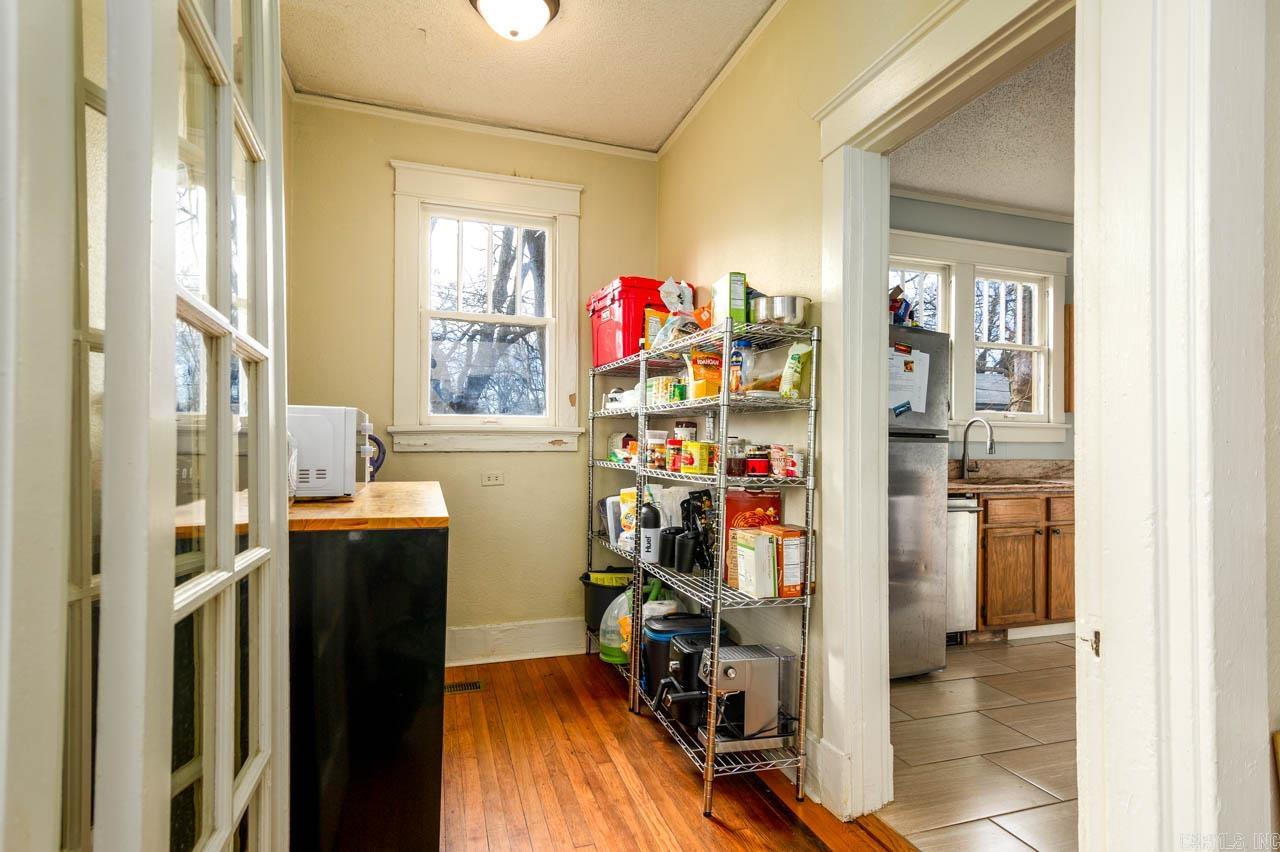 Weldon E Wrights - Residential