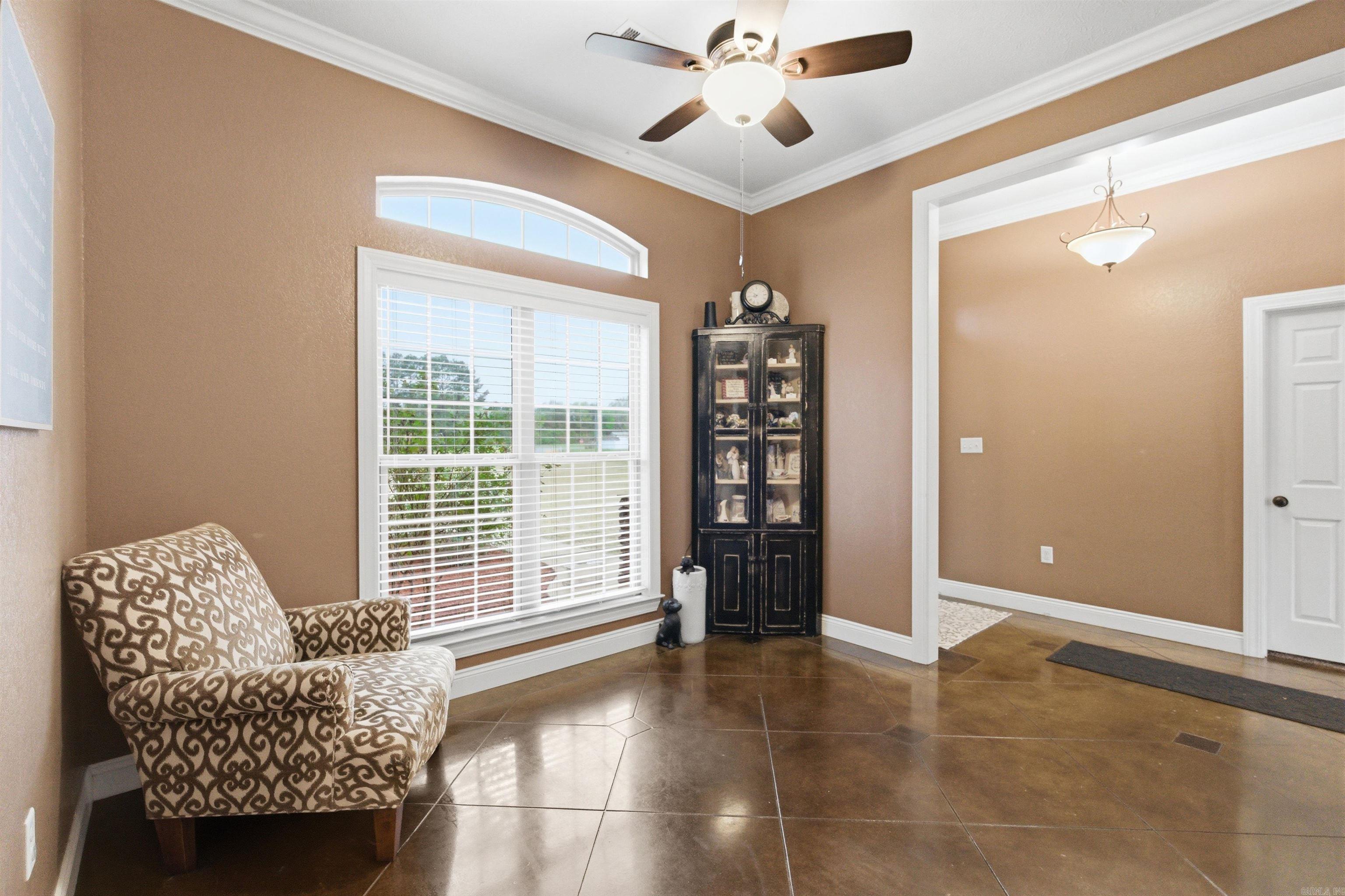 HUNTINGTON ESTATES - Residential