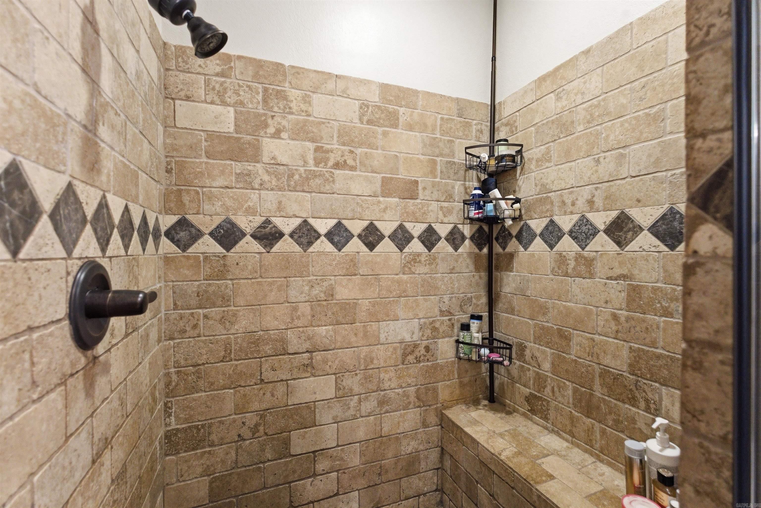 HUNTINGTON ESTATES - Residential