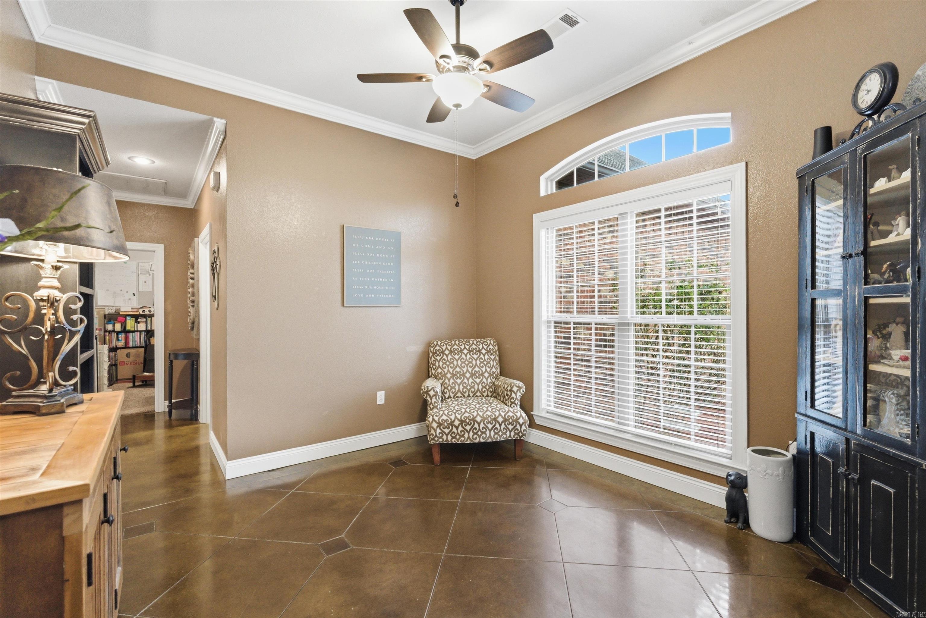 HUNTINGTON ESTATES - Residential