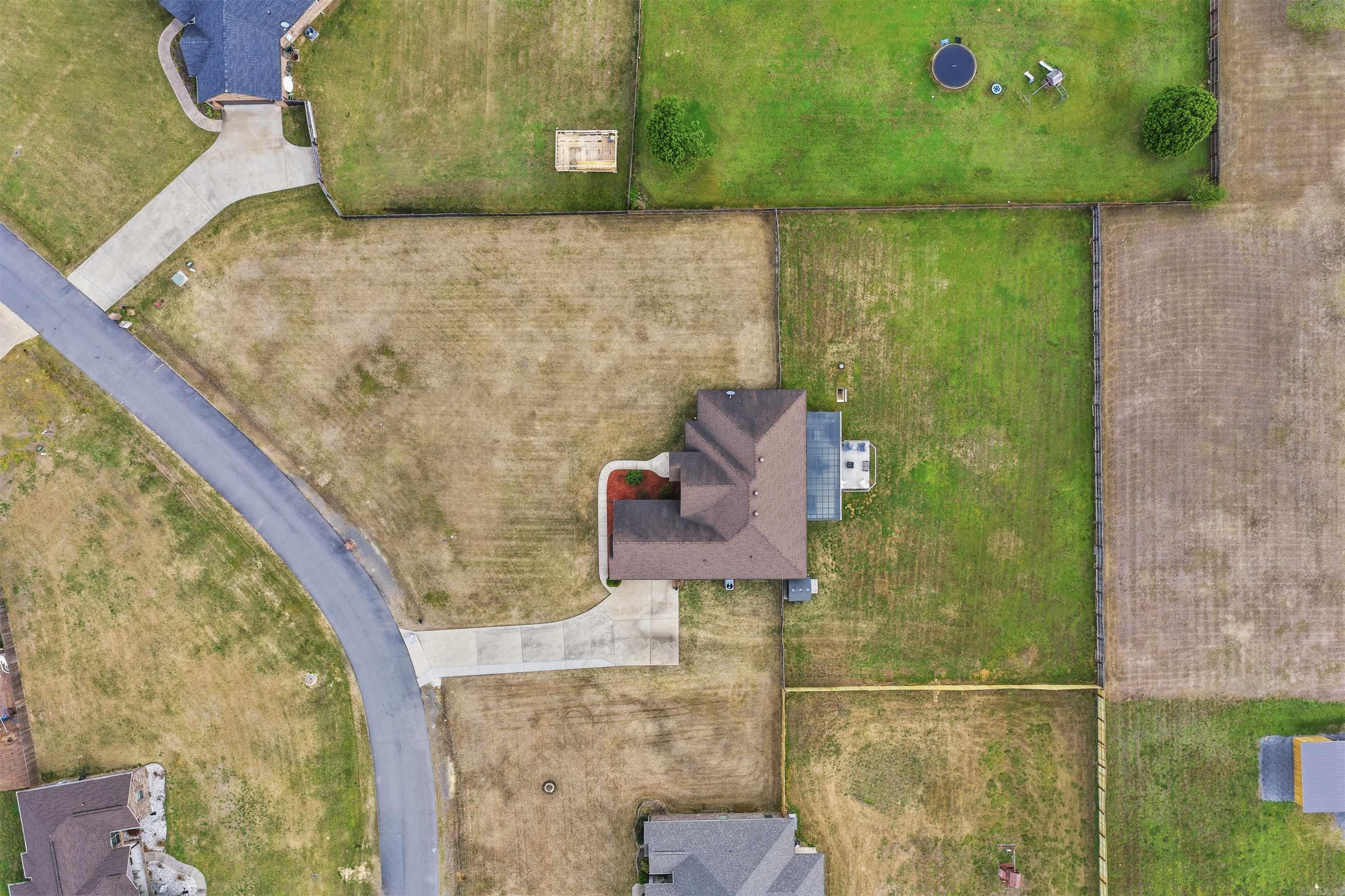 HUNTINGTON ESTATES - Residential