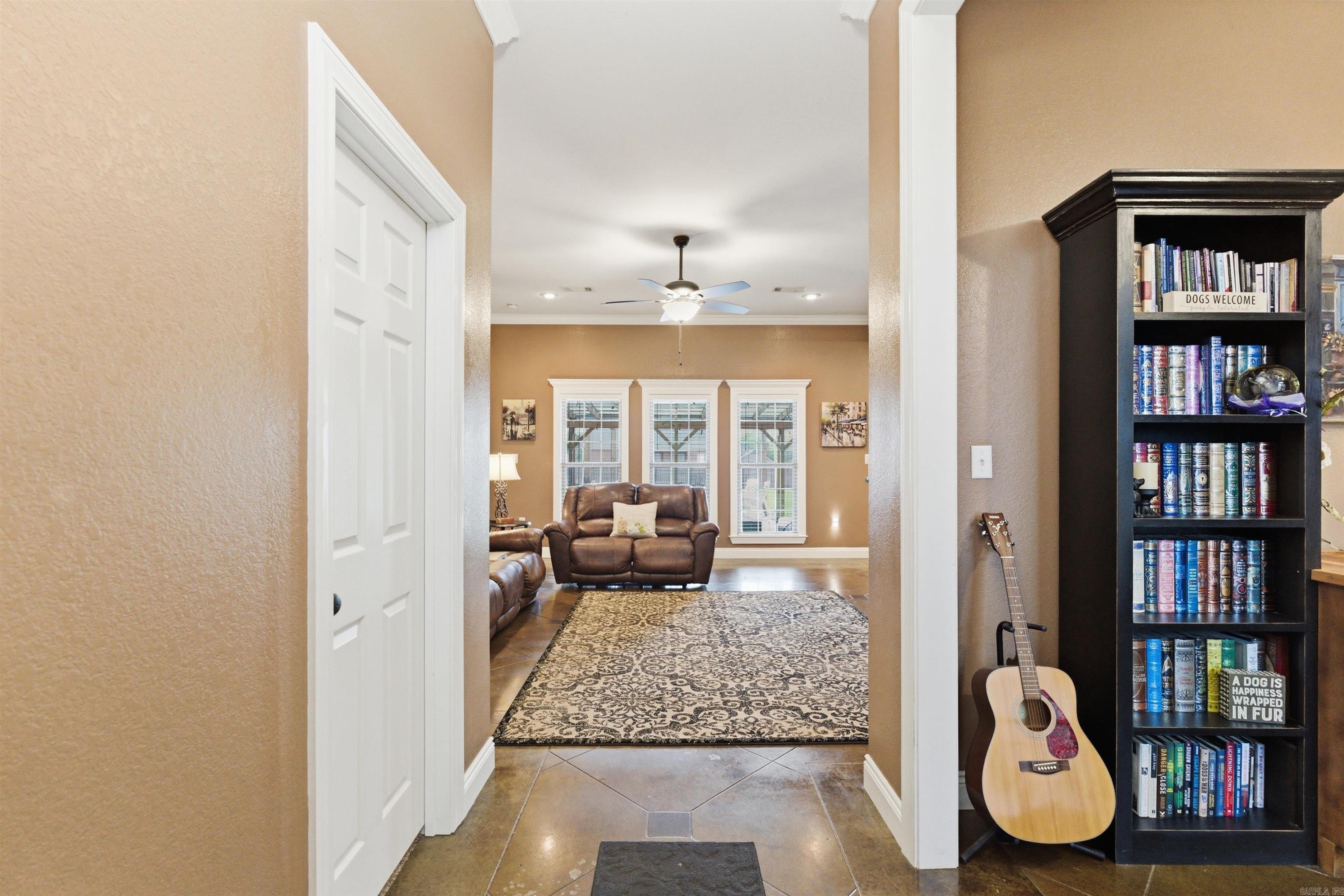 HUNTINGTON ESTATES - Residential