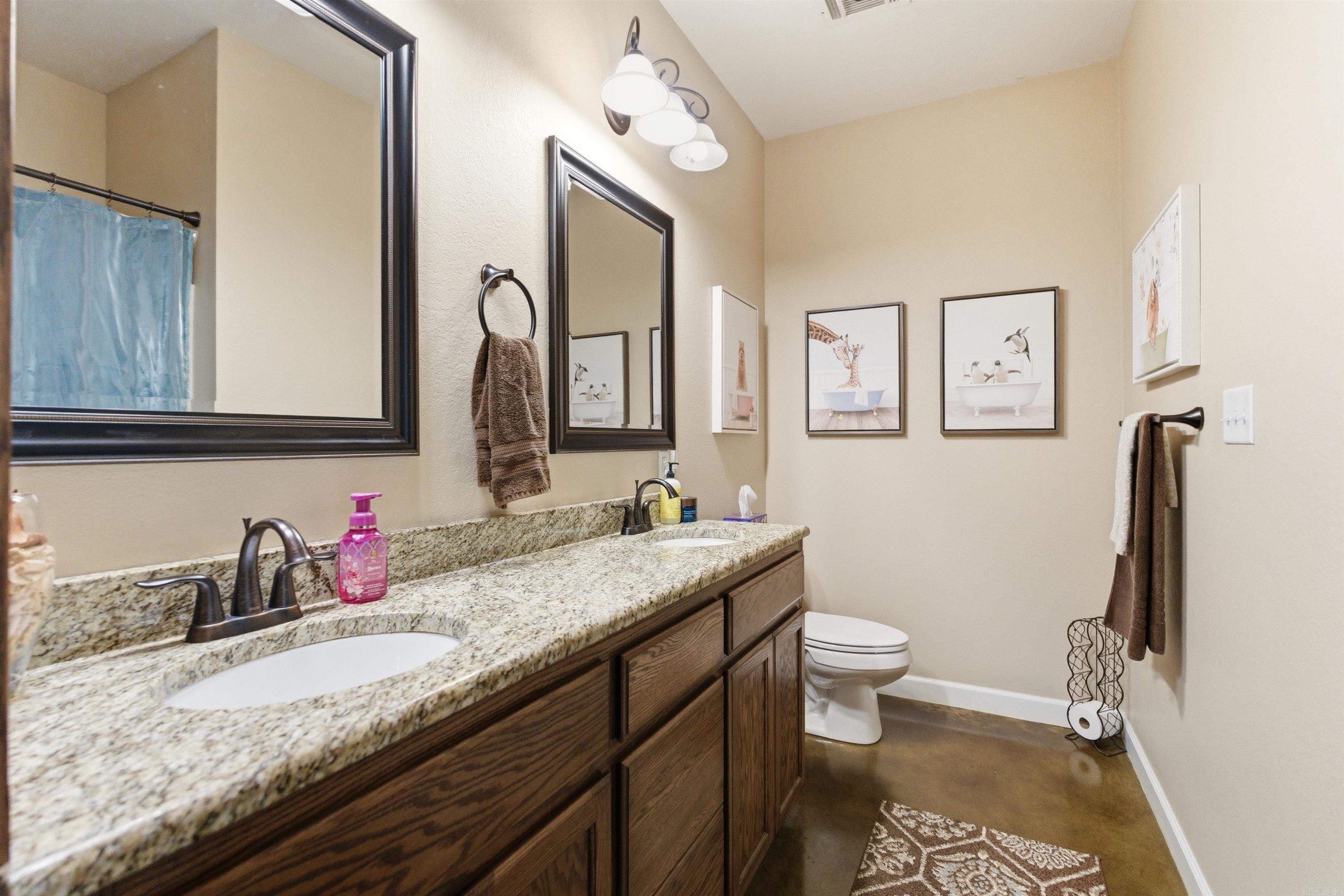 HUNTINGTON ESTATES - Residential