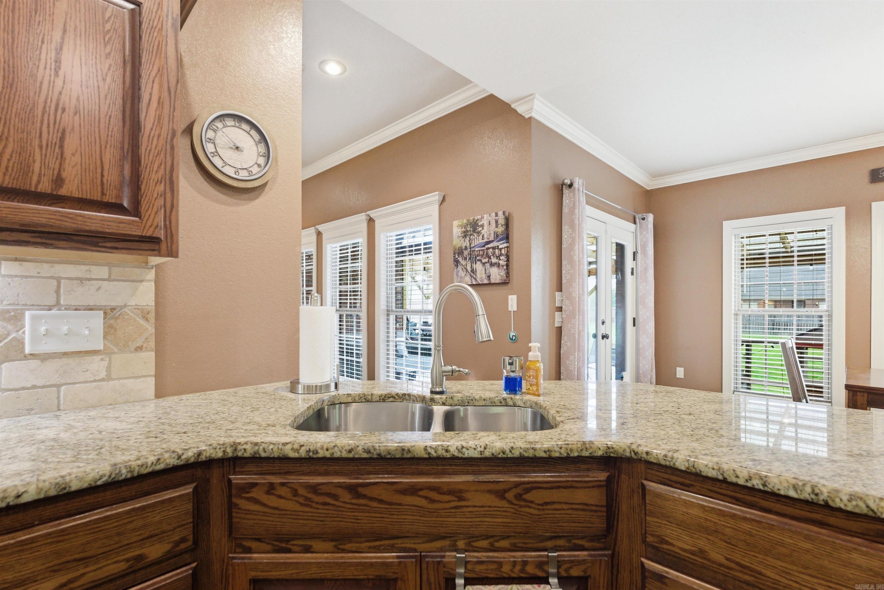 HUNTINGTON ESTATES - Residential