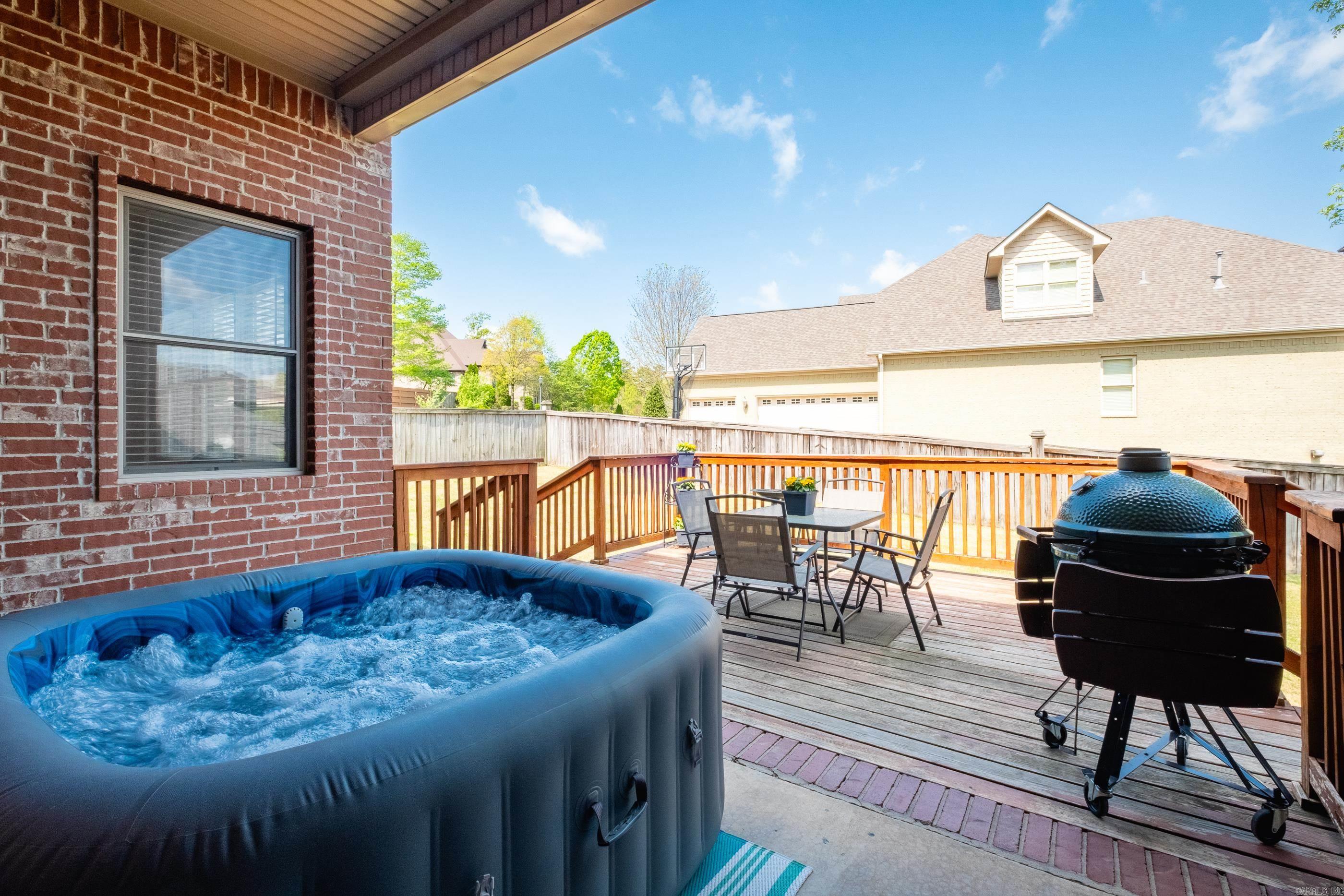 CHENAL VALLEY SEZANNE COURT - Residential