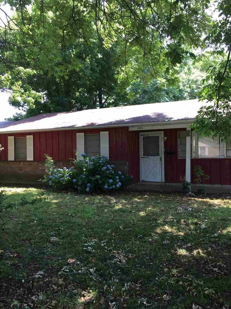 3BR/1BA brick home for rent, 1 car carport, cl fence.